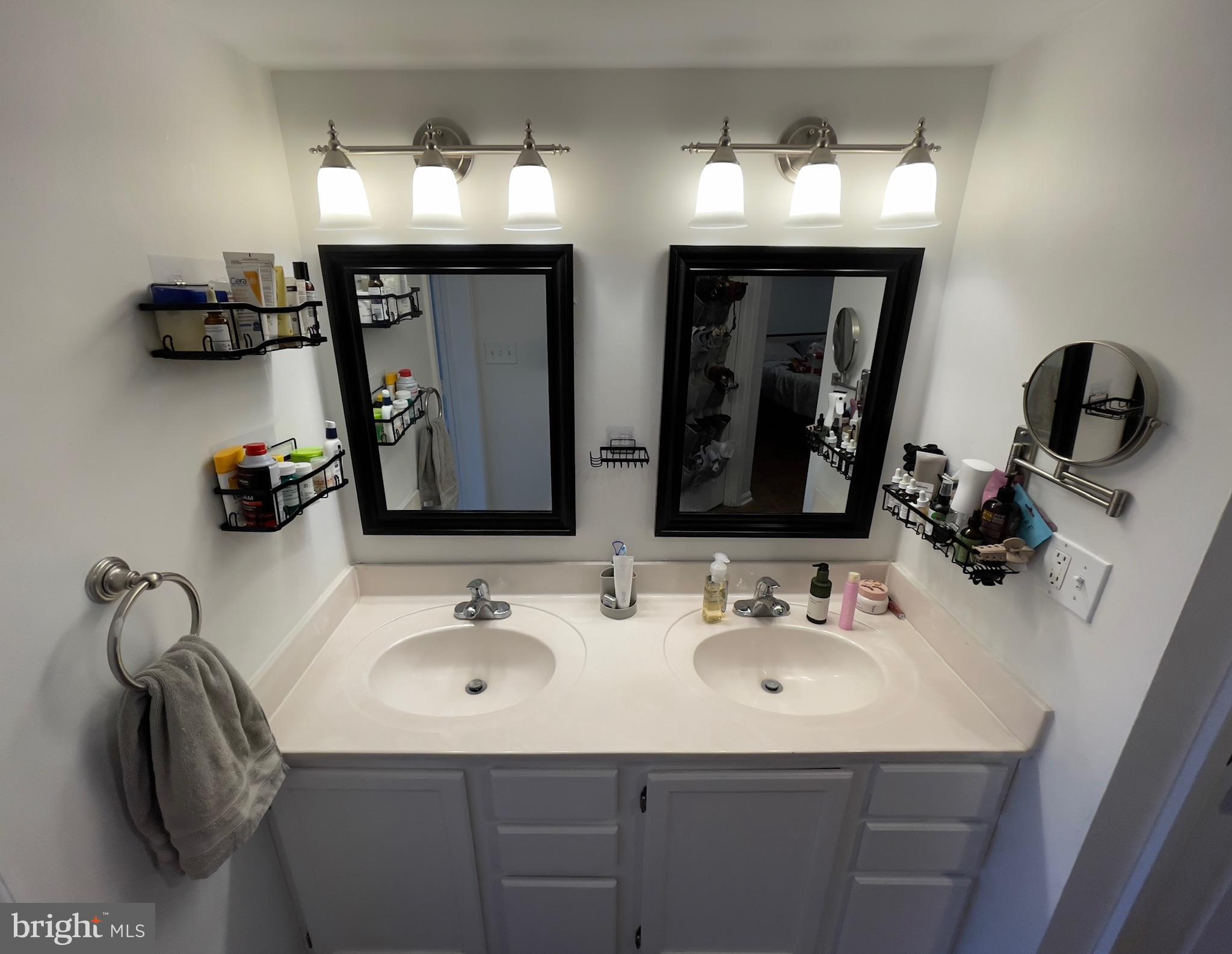 KINGSTOWNE - Residential Lease