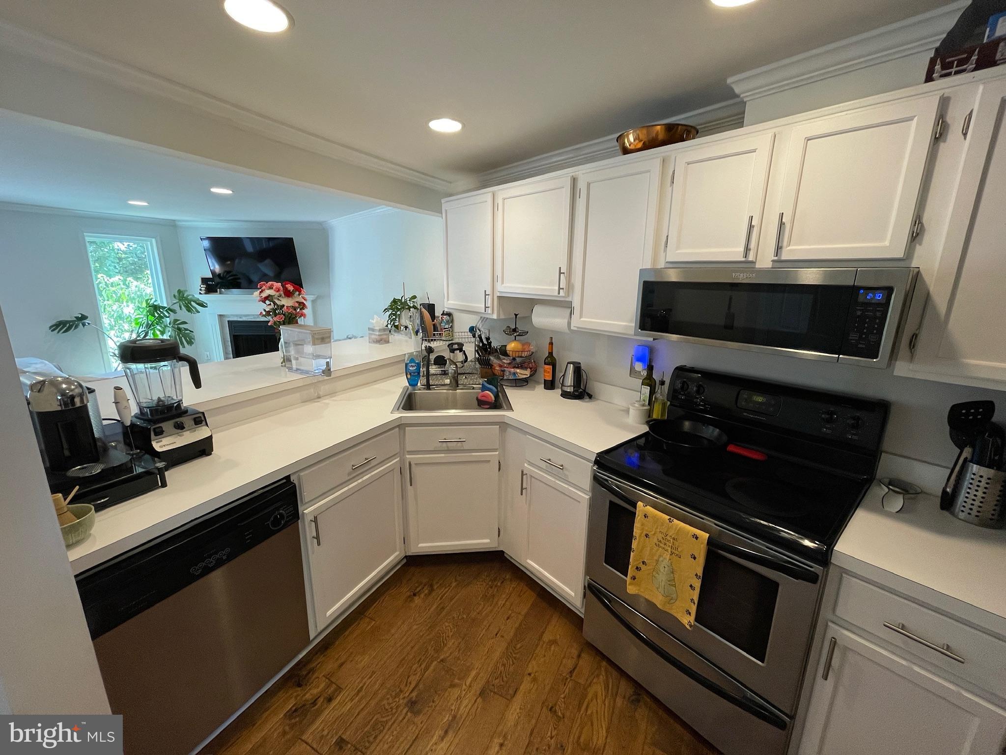 KINGSTOWNE - Residential Lease