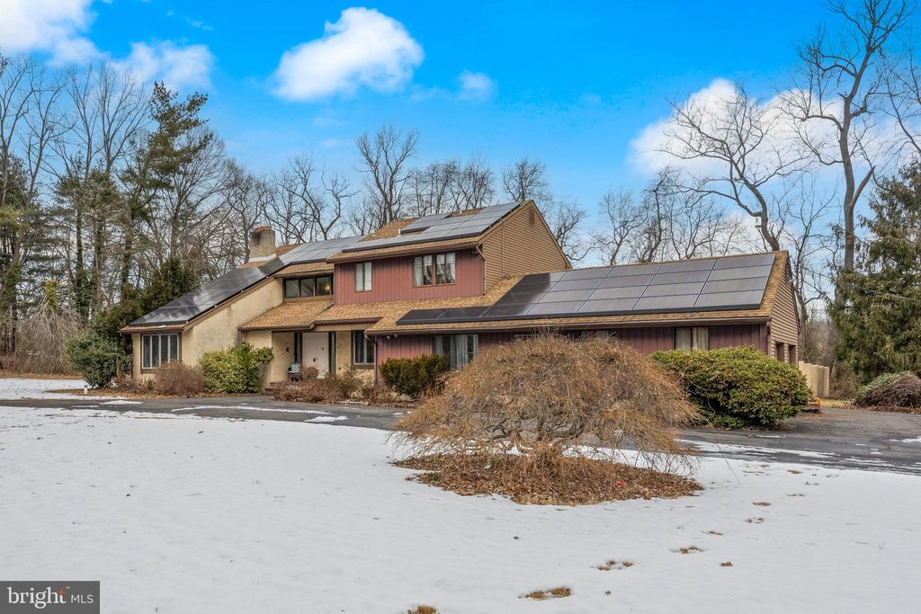 Photo of 206 Dogwood Drive, WESTAMPTON, NJ 08060 (MLS # NJBL2104044)