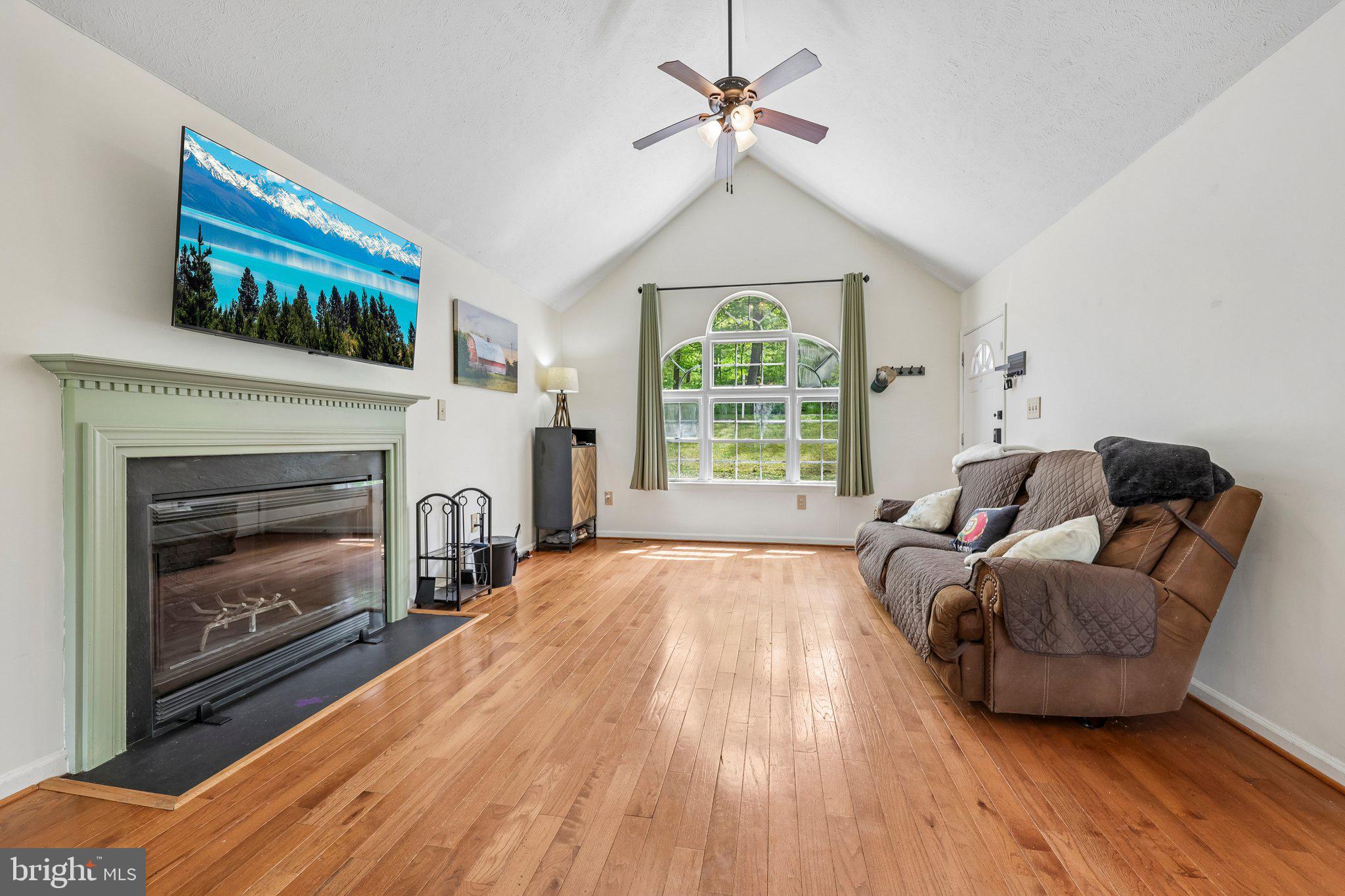 141 HICKORY NUT ROAD