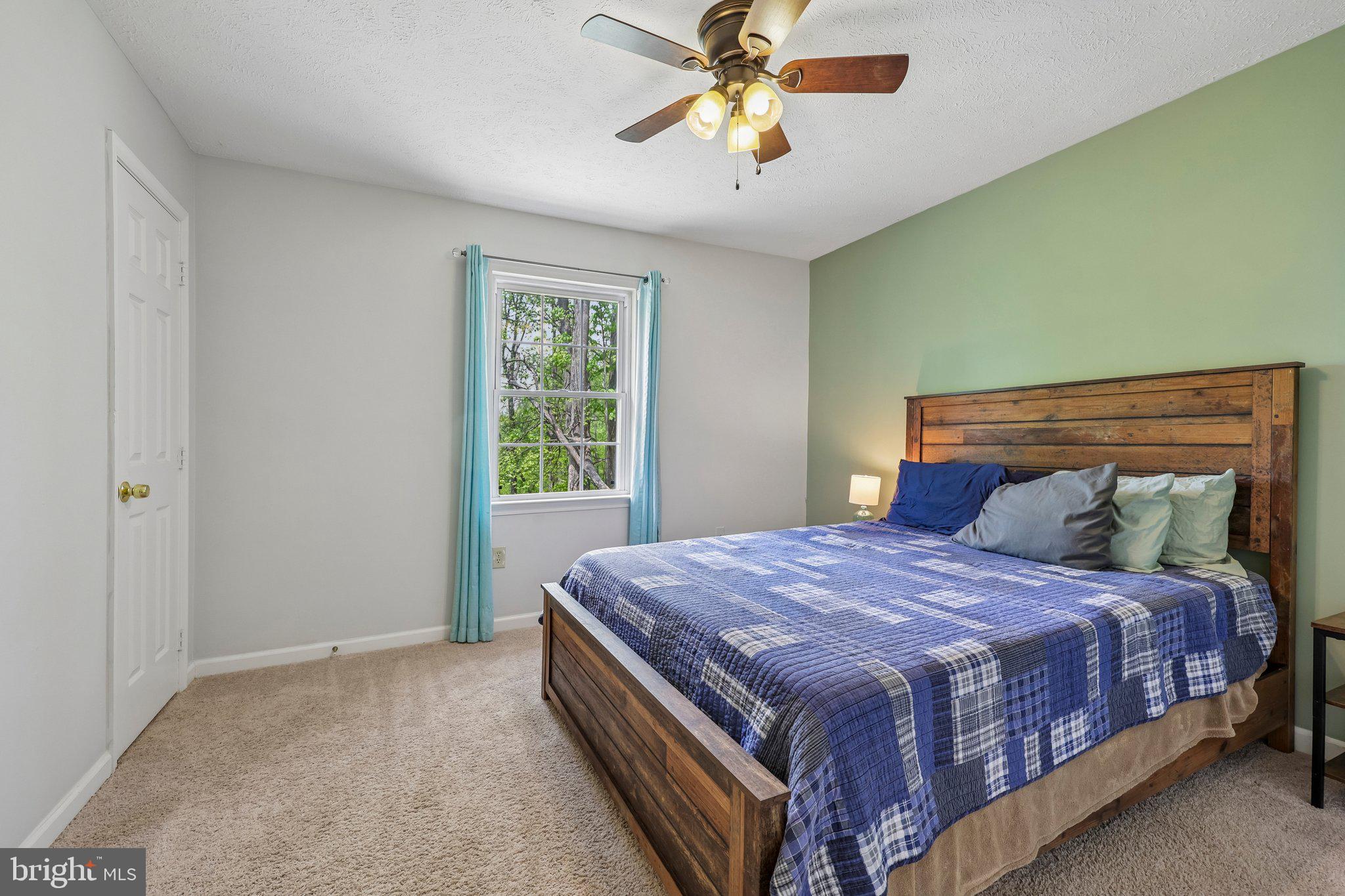 BLUE MOUNTAIN - Residential