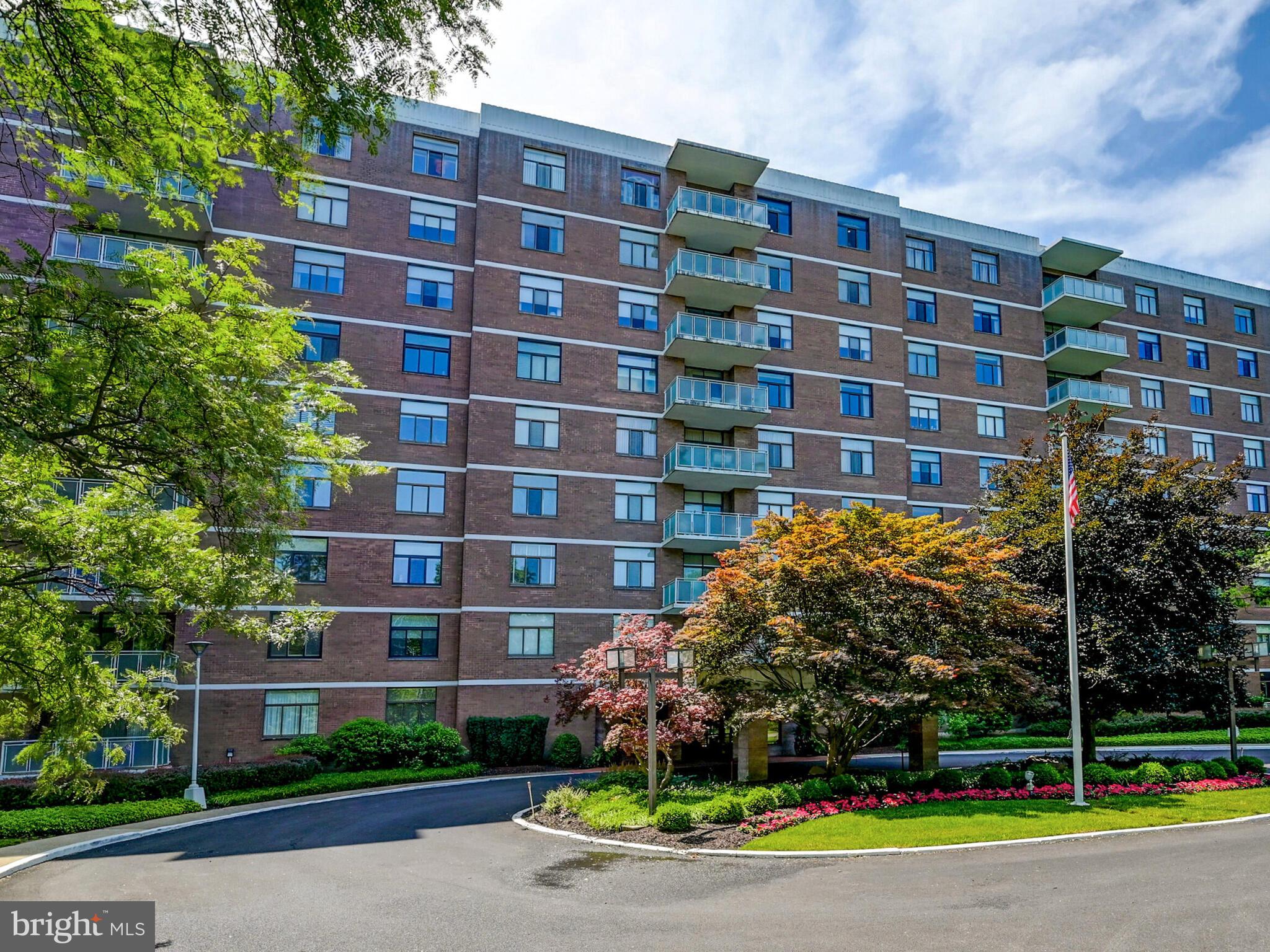 PIKESVILLE - Residential