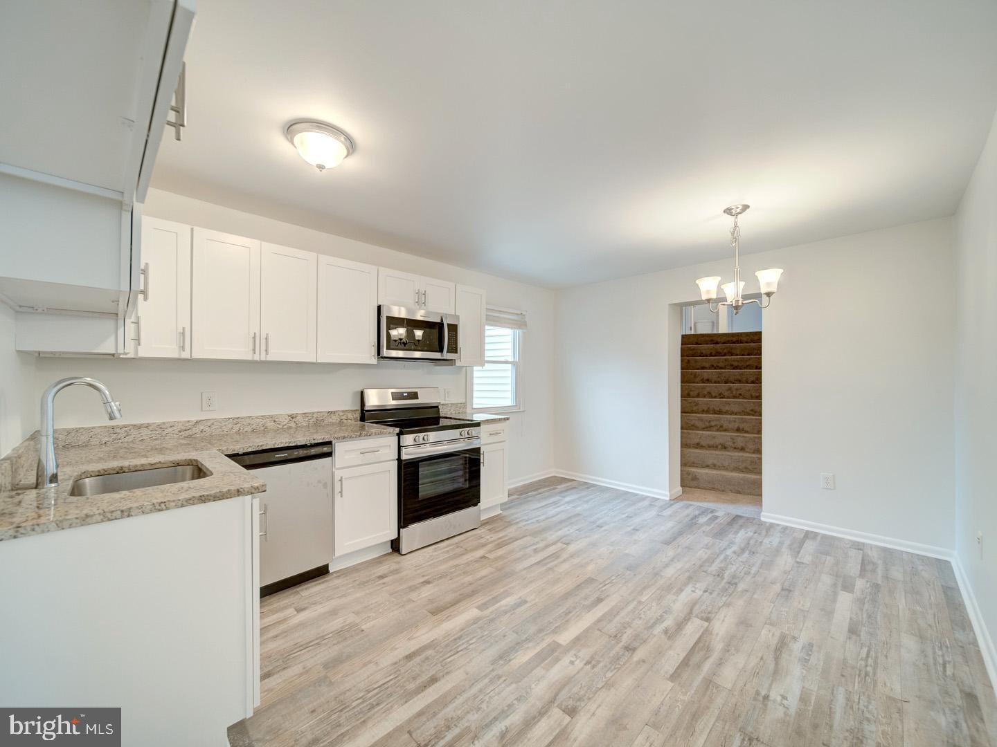 DALE CITY - Residential