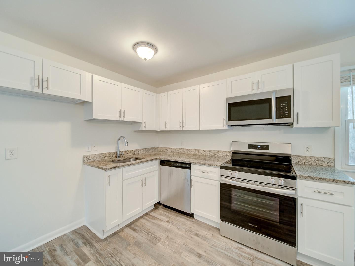 DALE CITY - Residential