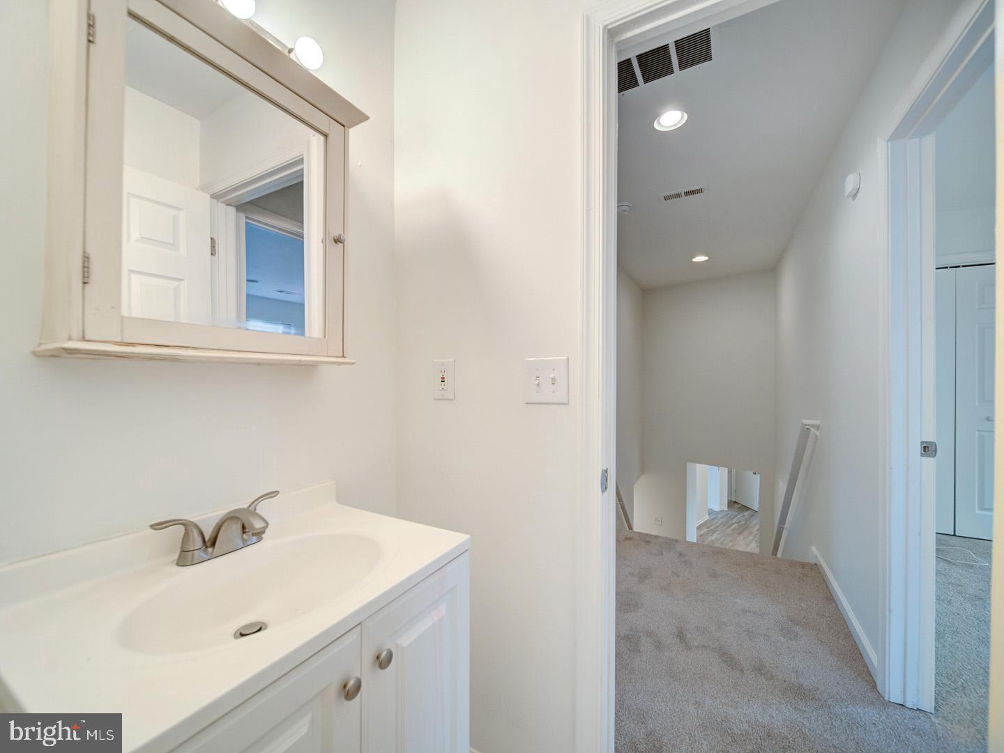 DALE CITY - Residential