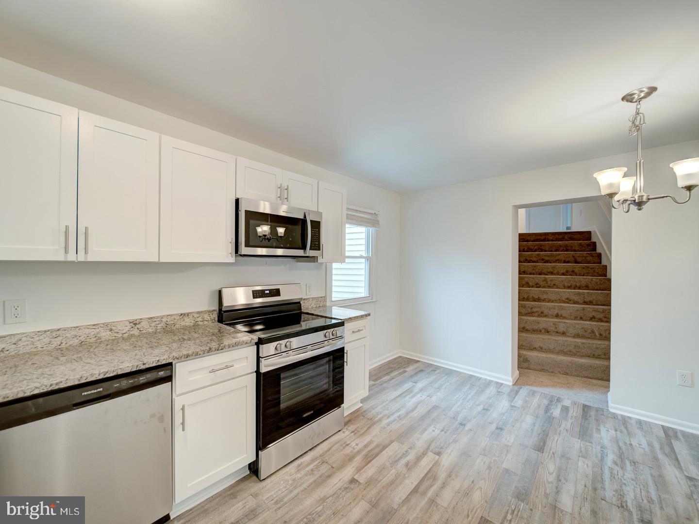 DALE CITY - Residential