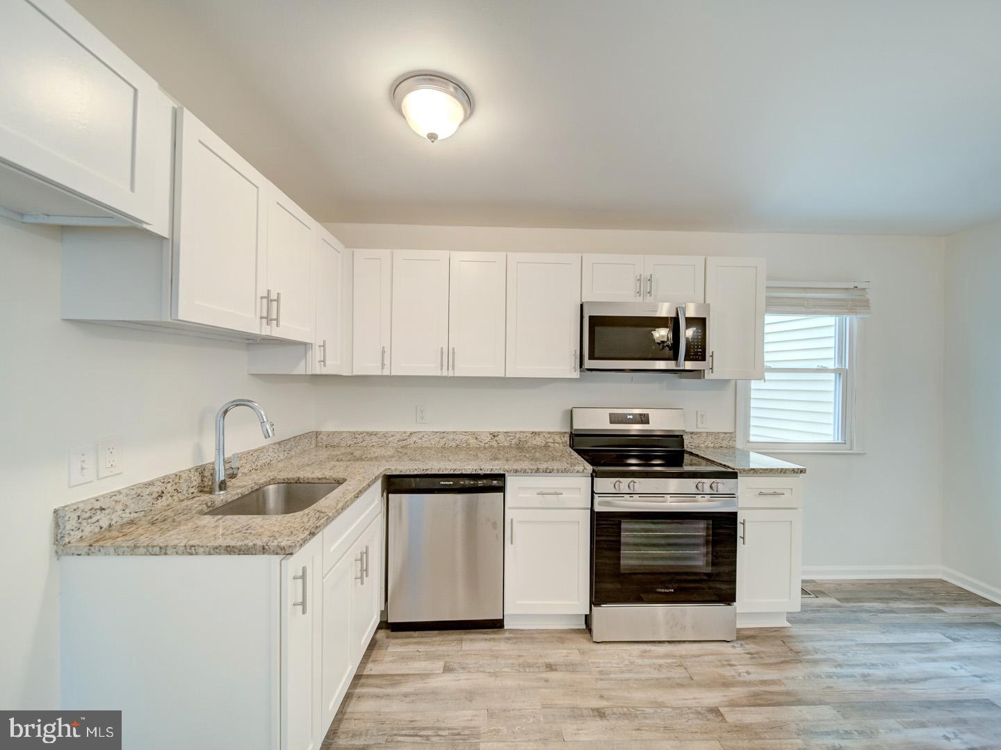 DALE CITY - Residential