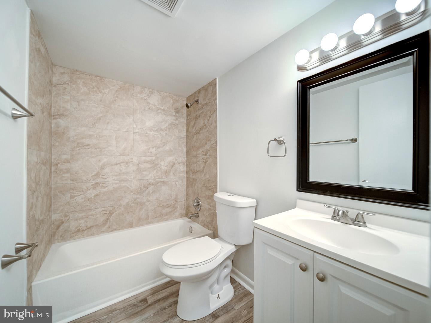 DALE CITY - Residential