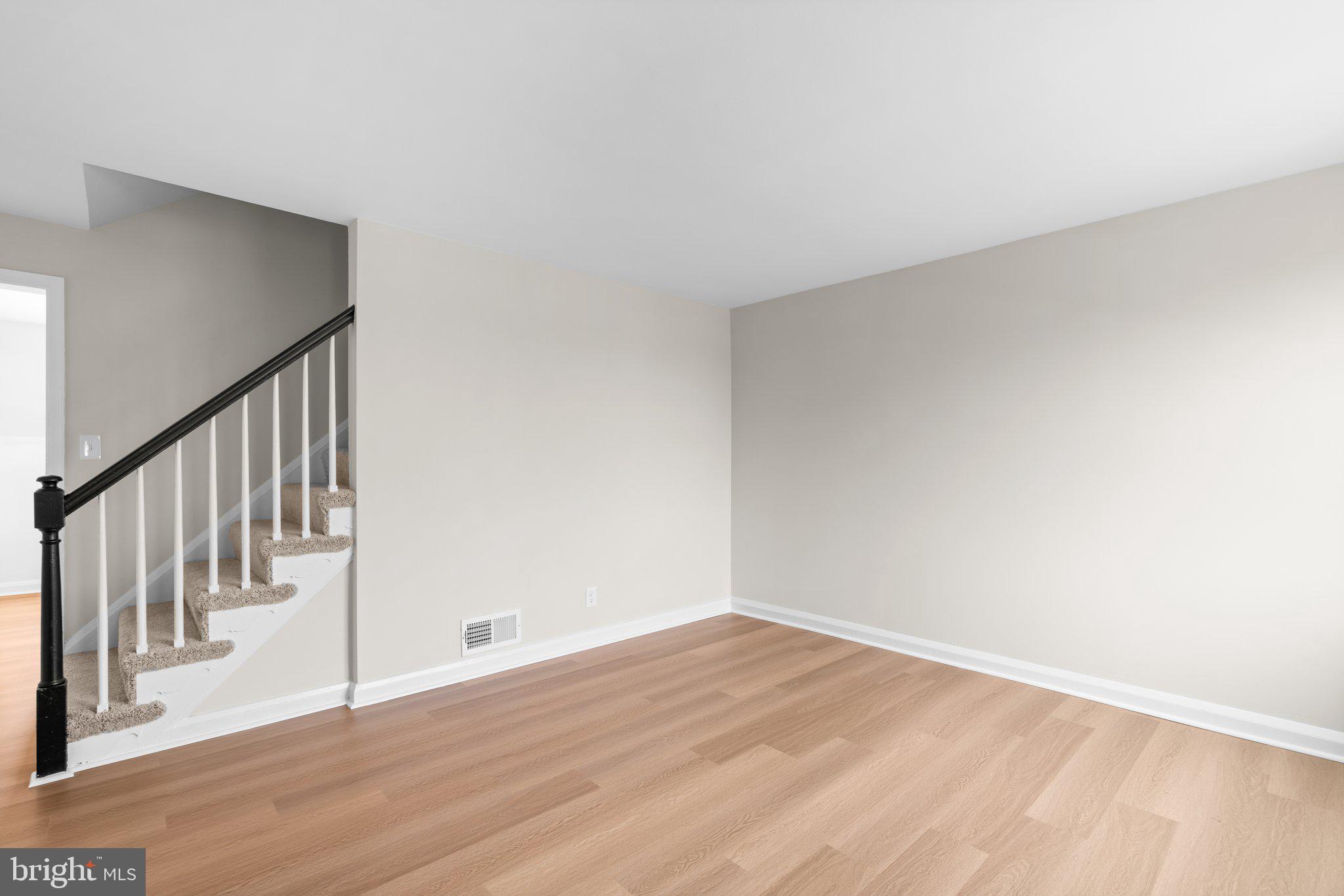 EASTFIELD - Residential