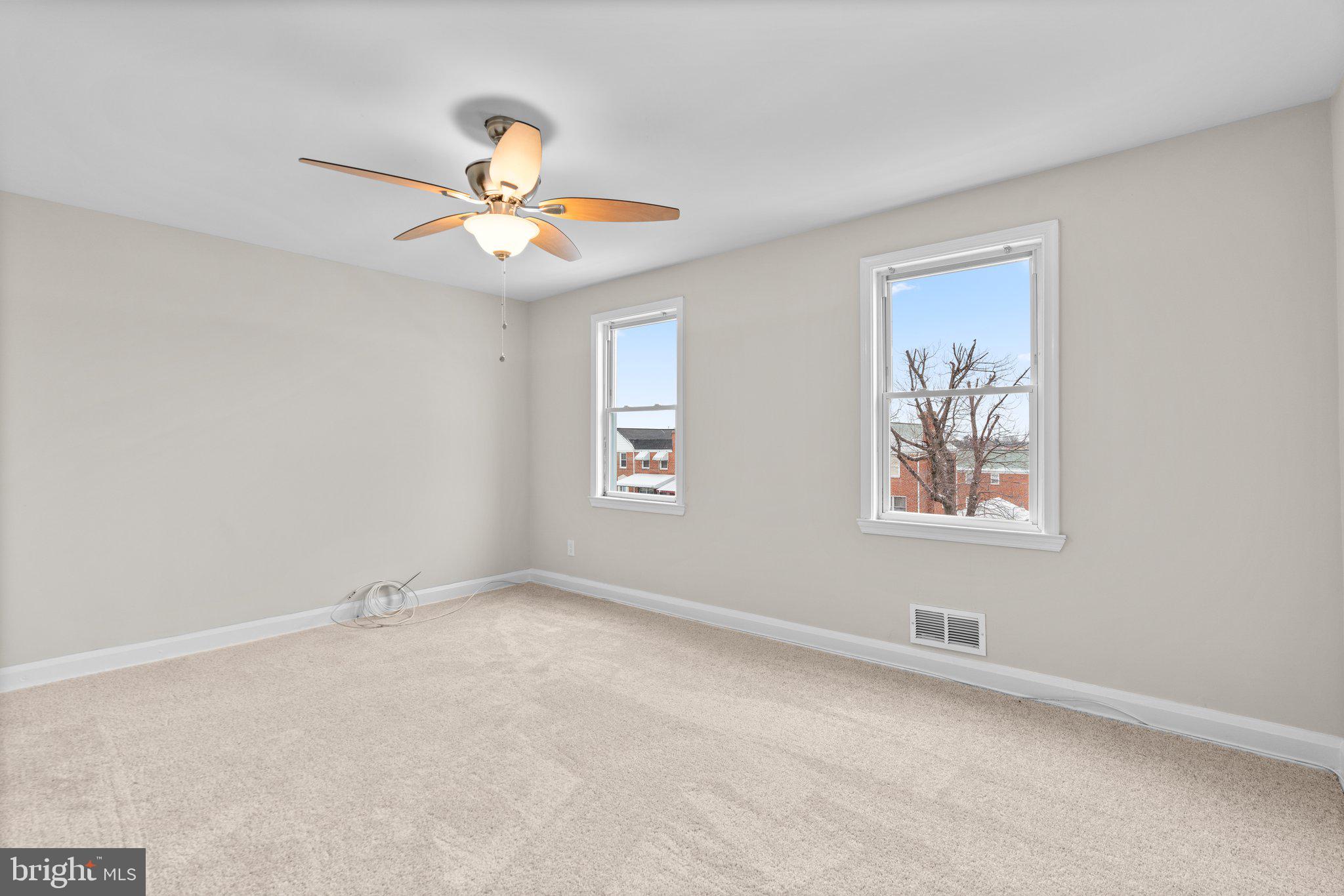 EASTFIELD - Residential