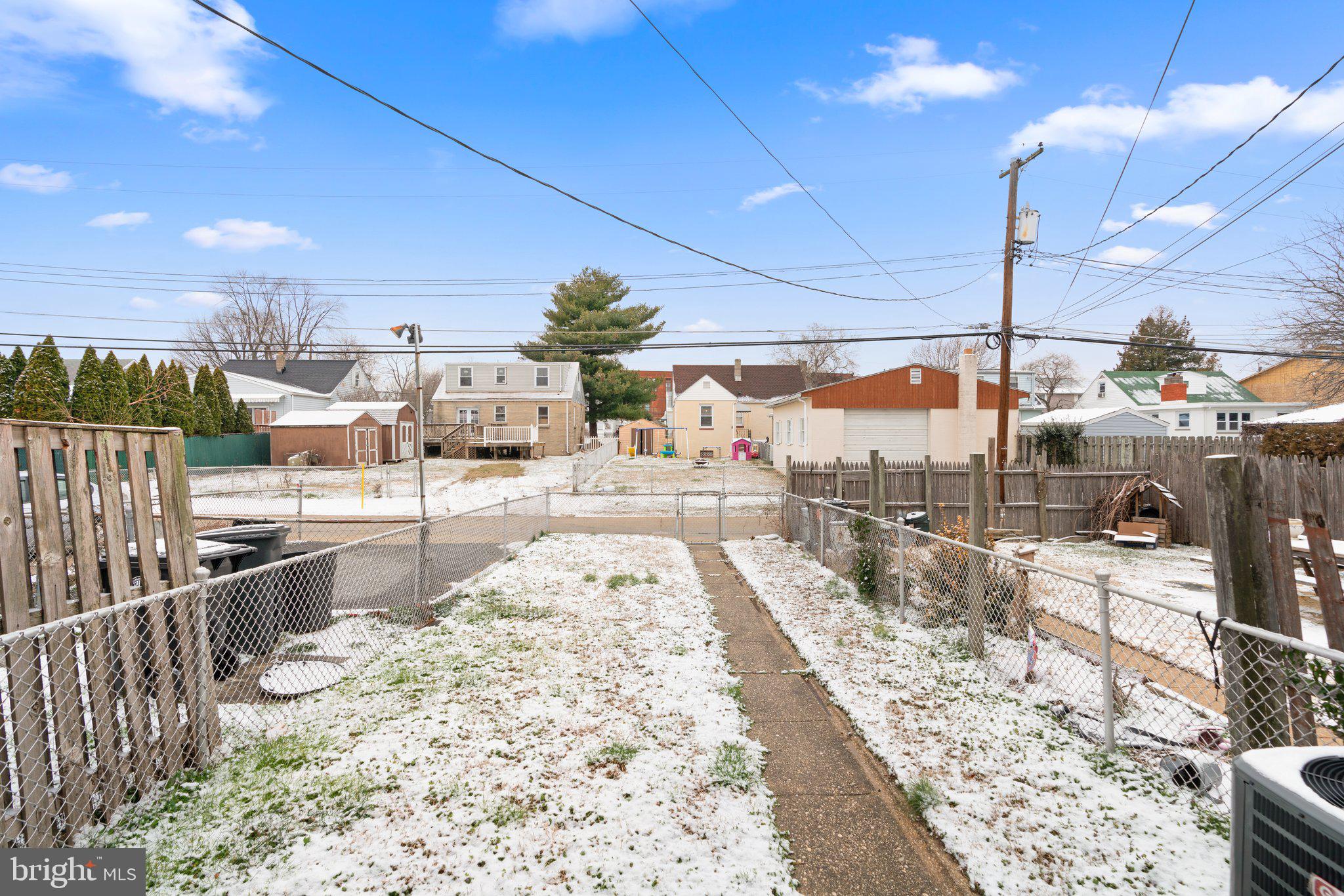 EASTFIELD - Residential