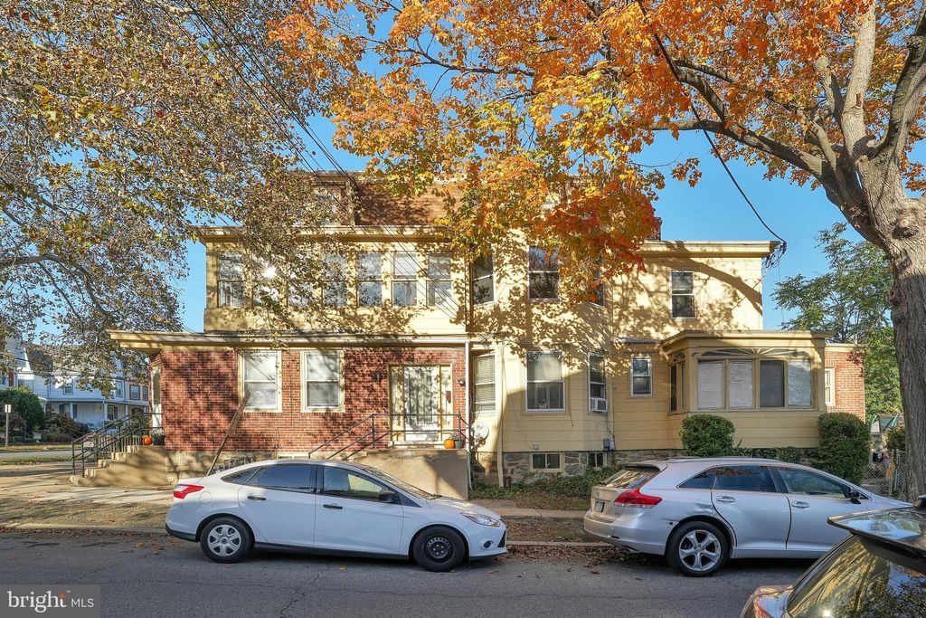 Photo of 121 Central Avenue, CHELTENHAM, PA 19012 (MLS # PAMC2153912)