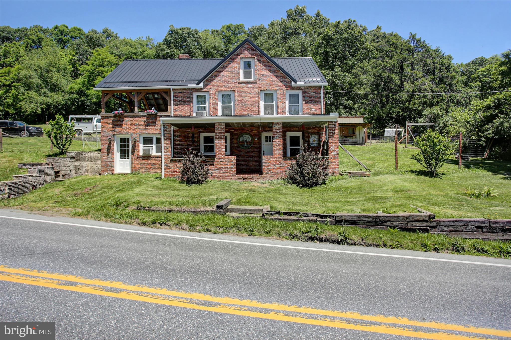 1360 LINCOLN WAY WEST