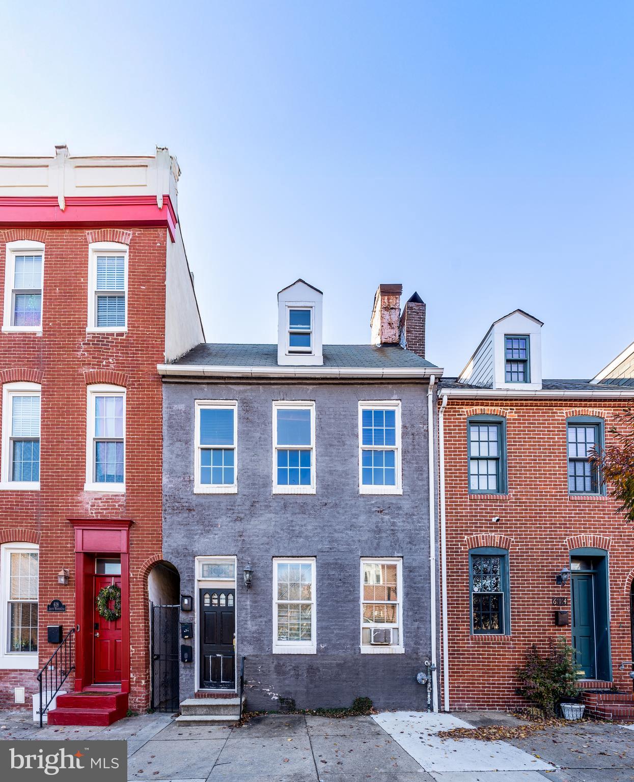 Welcome to 616 S Washington Street in Baltimore—a versatile property offering exciting redevelopment potential. This unique asset currently comprises three separate units, yet it can easily be remodeled to maximize its current configuration or converted back to a single-family home, depending on your vision.
Set on a spacious lot boasting just over 1,700 square feet, this property provides ample room for creative reimagining and outdoor enhancements. Located in a vibrant area with convenient access to local amenities and just minutes from Johns Hopkins, this property combines flexibility with a sought-after location.
Whether you're an investor seeking a multi-family income opportunity or a homeowner with a vision for a custom single-family residence, 616 S Washington Street is an exceptional opportunity in one of Baltimore's most dynamic neighborhoods.