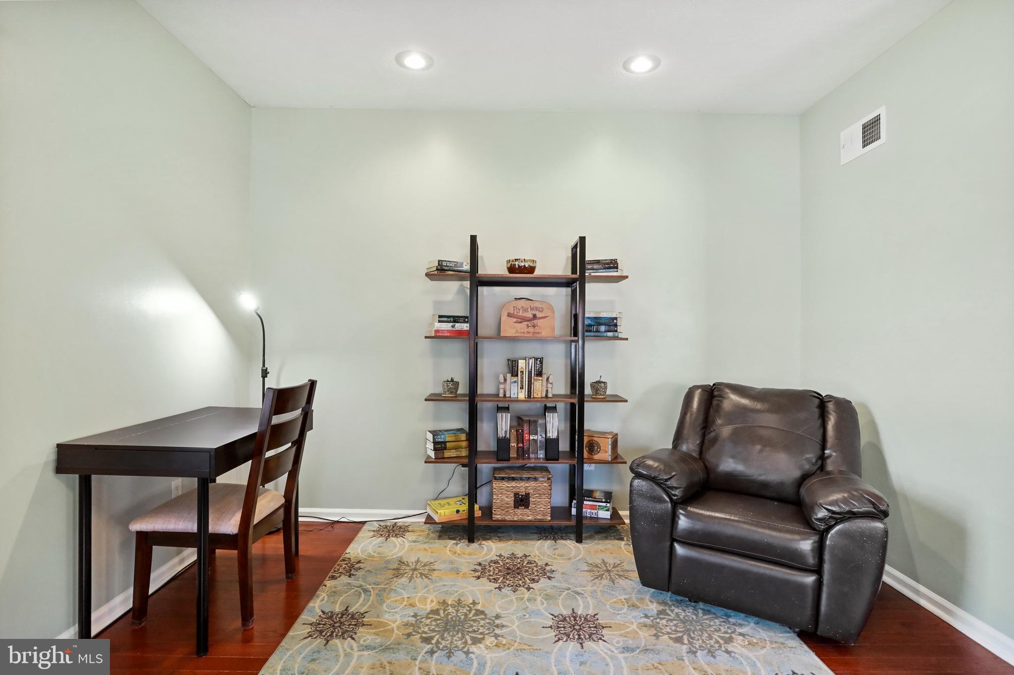 FOXCROFT MEADOWS - Residential