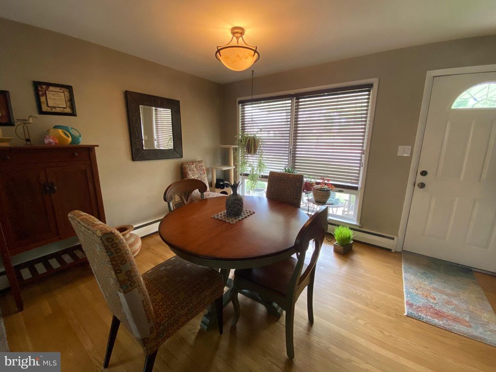 Photo of 902 OAK ST, AKRON, PA 17501 (MLS # PALA2033114)