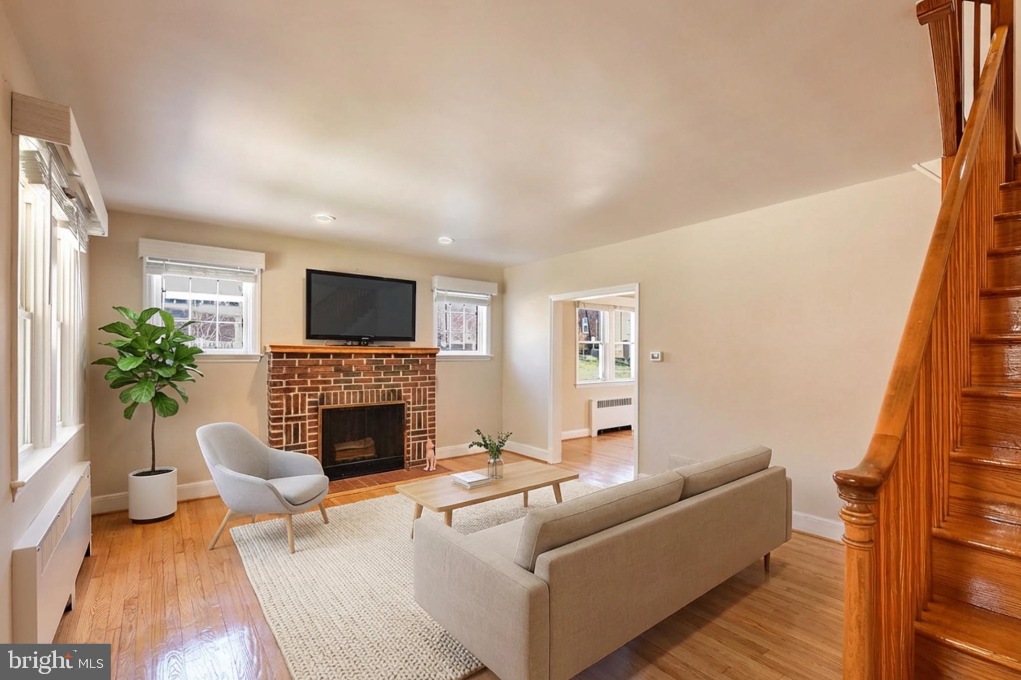 HAMILTON HILLS - Residential