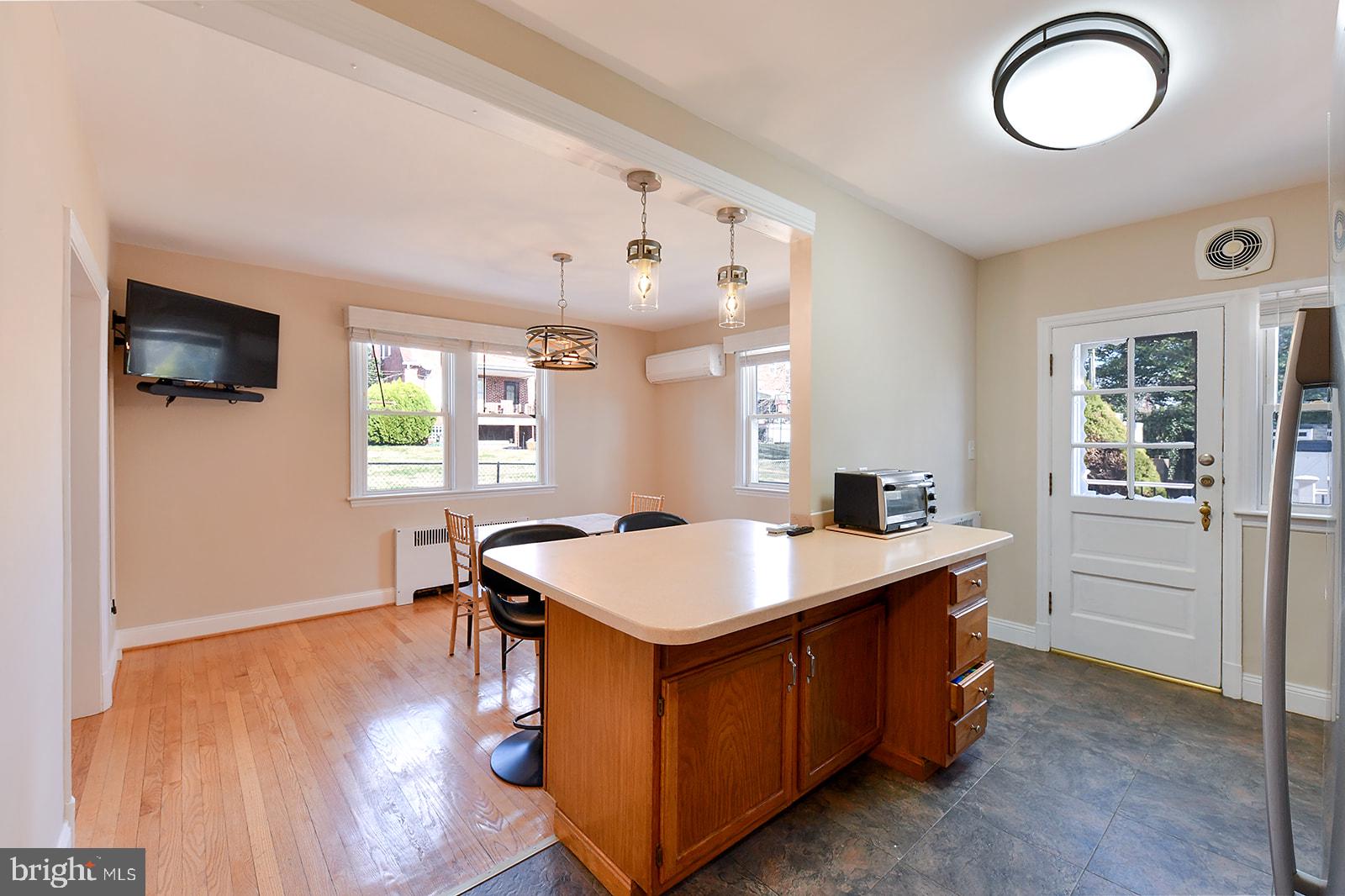 HAMILTON HILLS - Residential