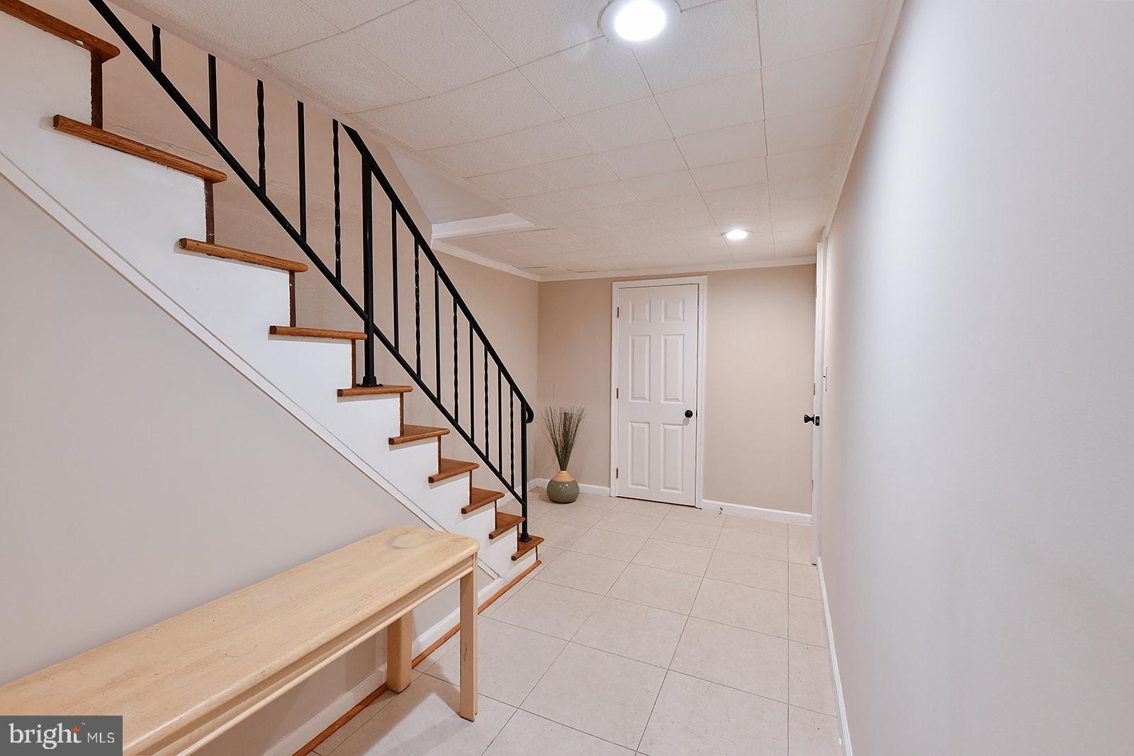 HAMILTON HILLS - Residential