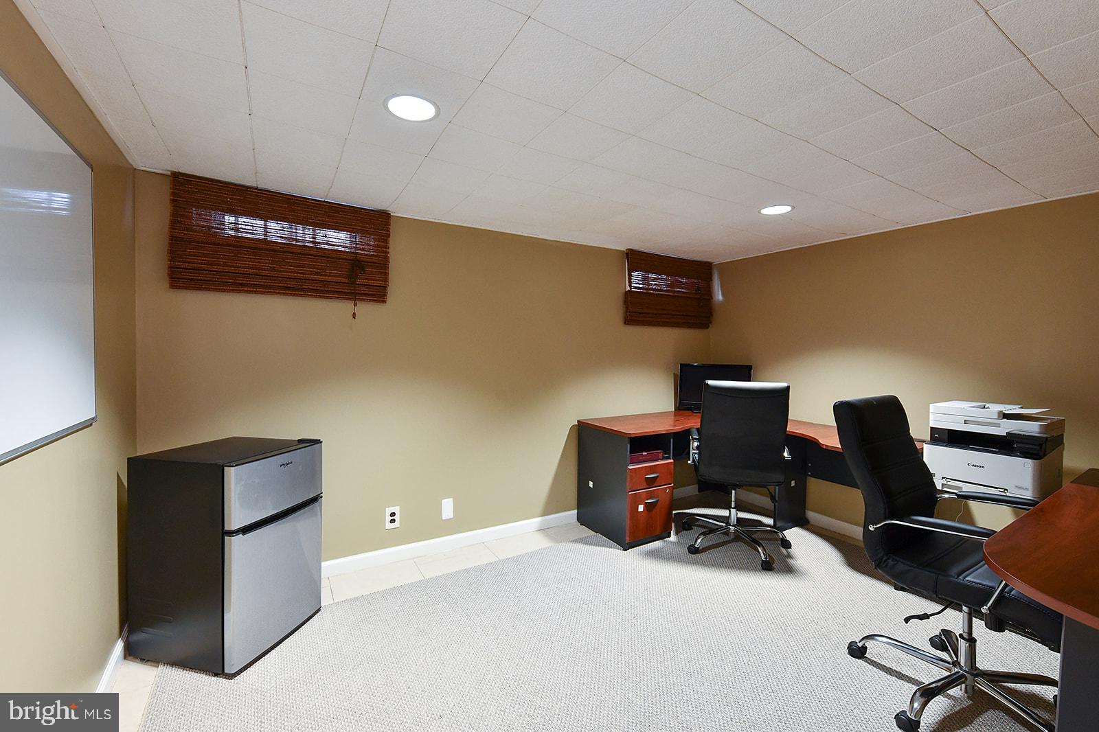 HAMILTON HILLS - Residential