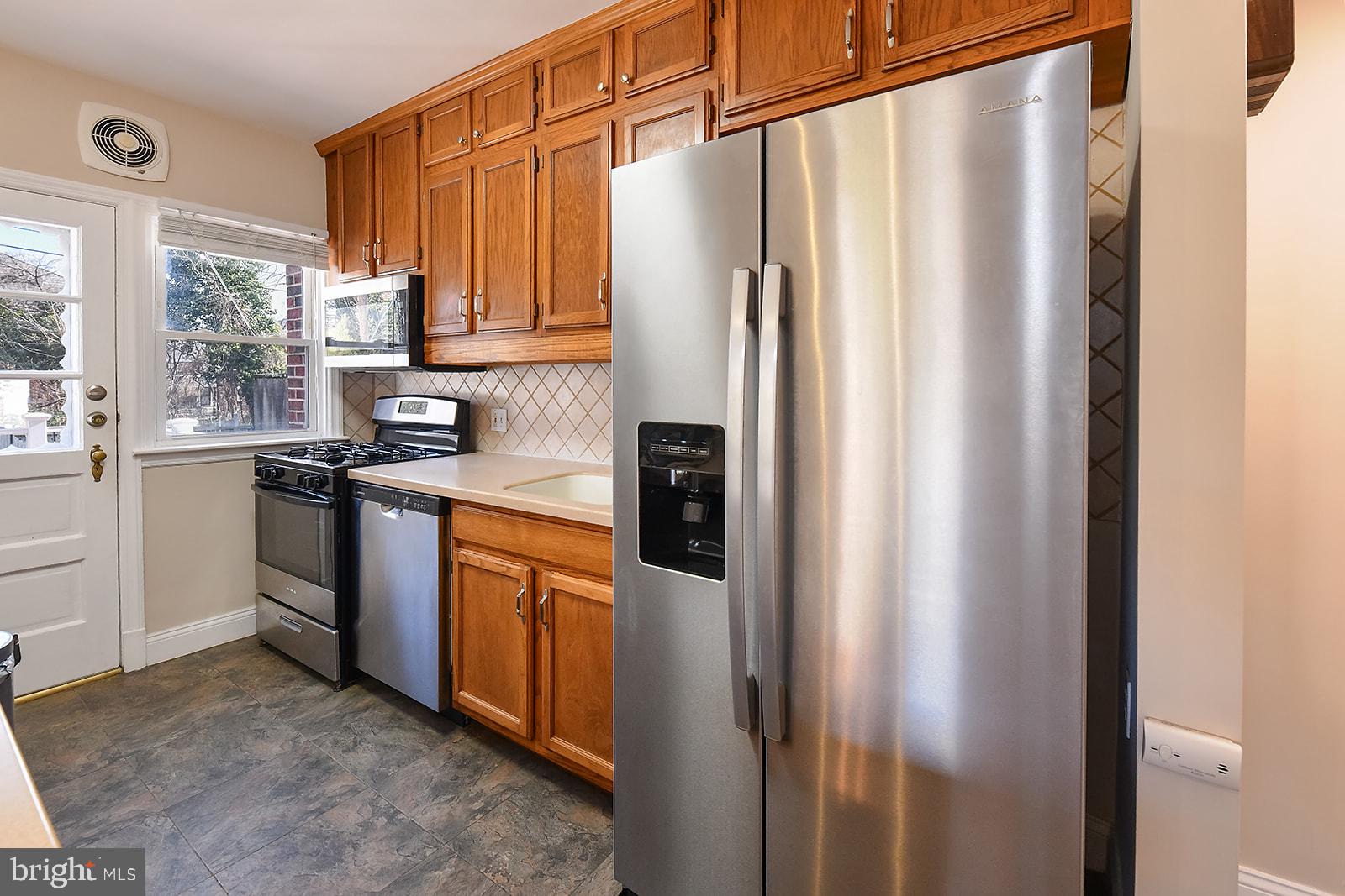 HAMILTON HILLS - Residential