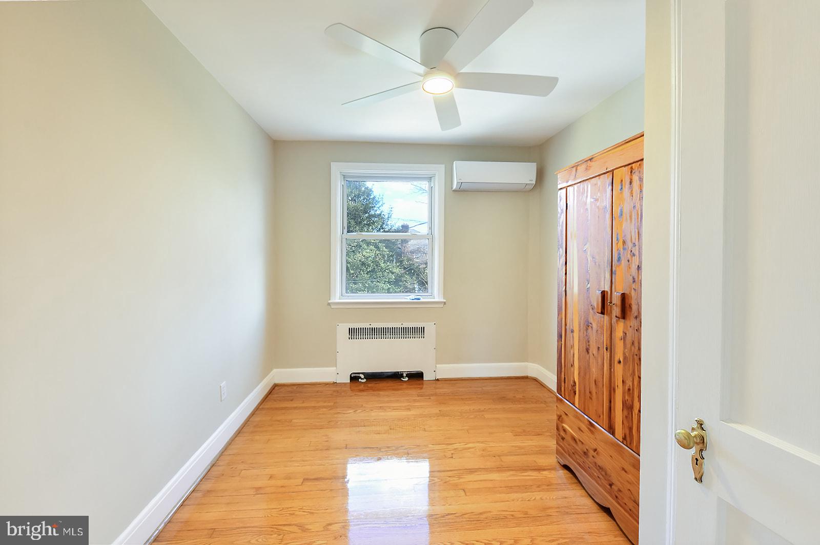 HAMILTON HILLS - Residential