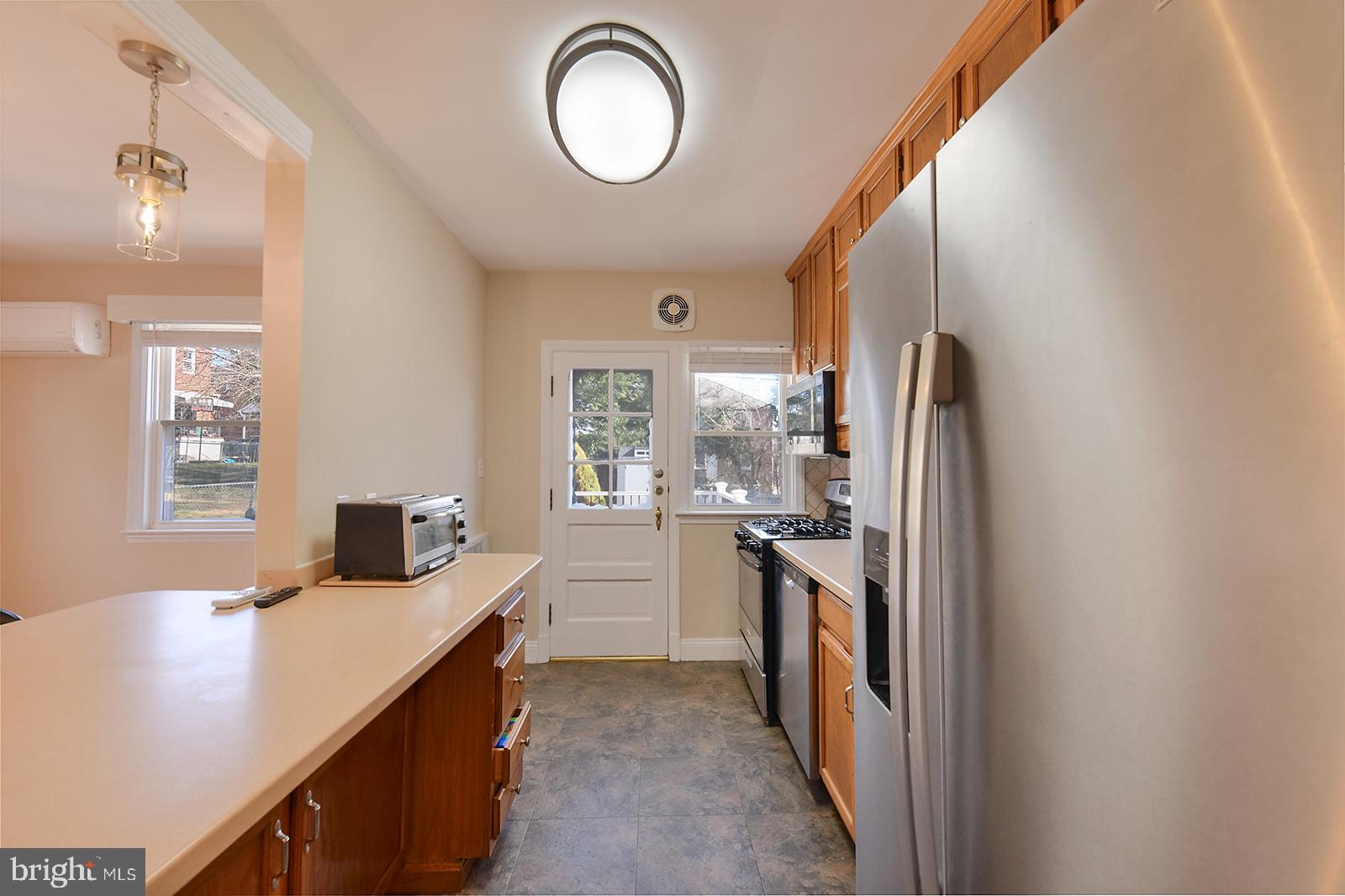 HAMILTON HILLS - Residential