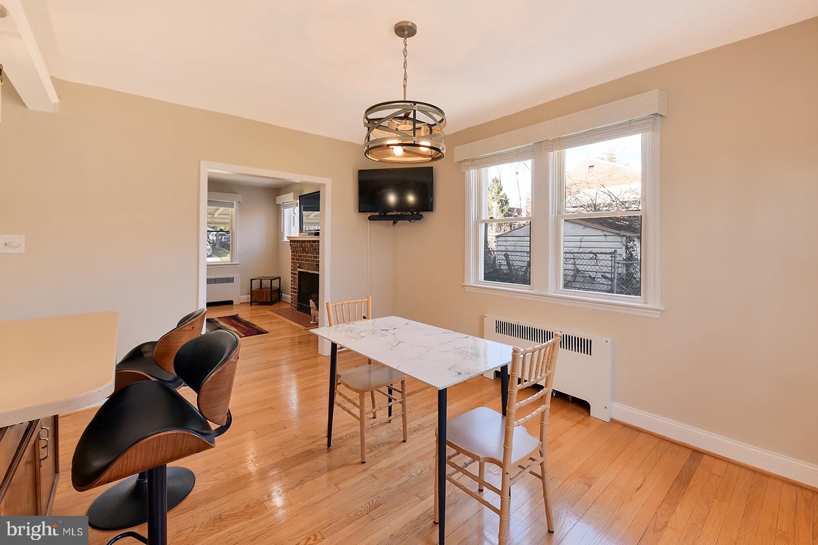 HAMILTON HILLS - Residential