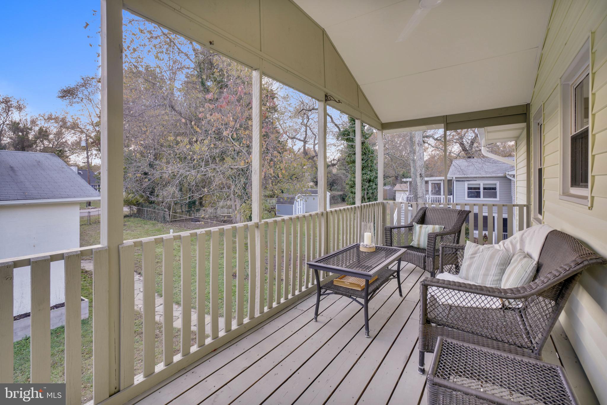 HILLSMERE SHORES - Residential