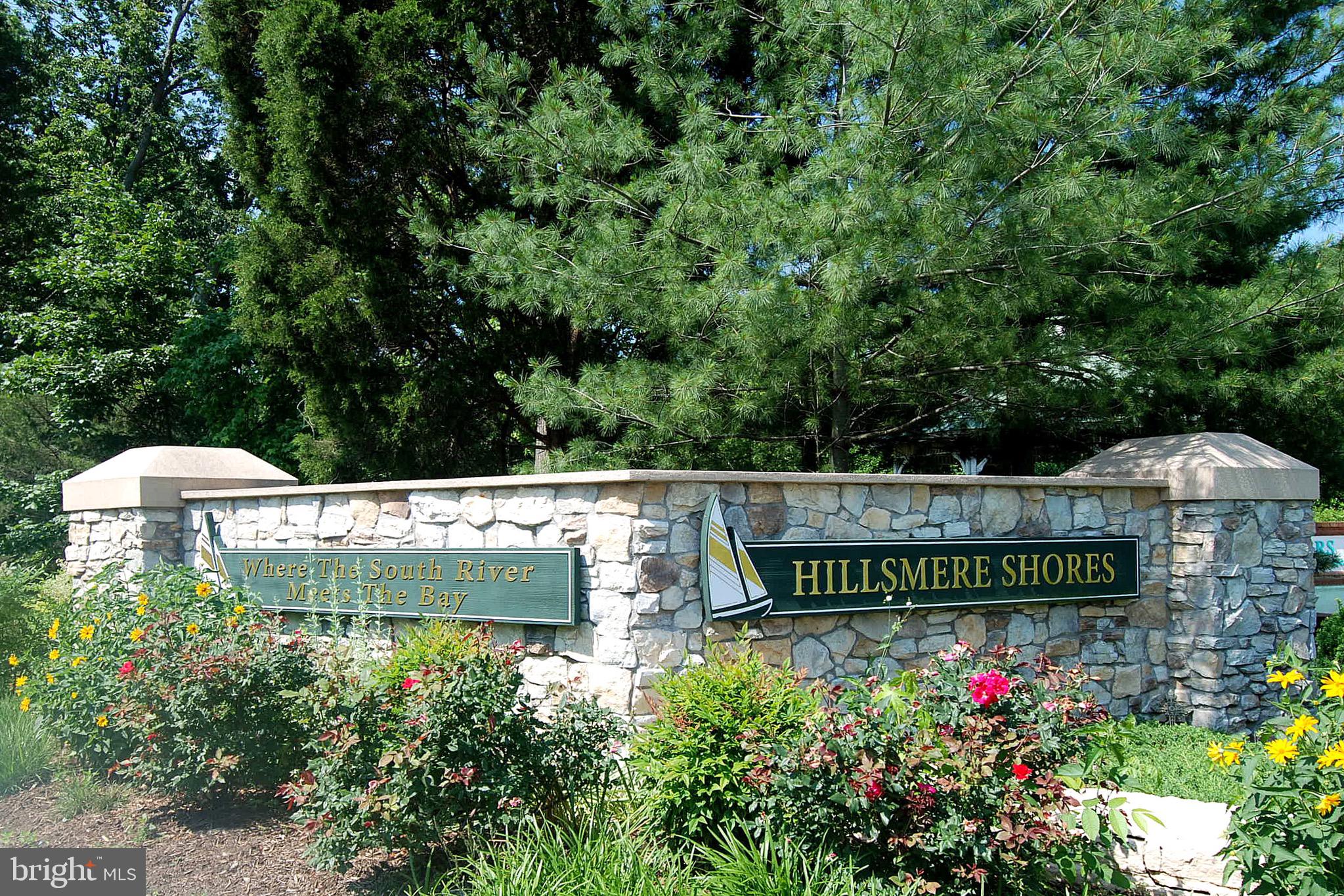 HILLSMERE SHORES - Residential