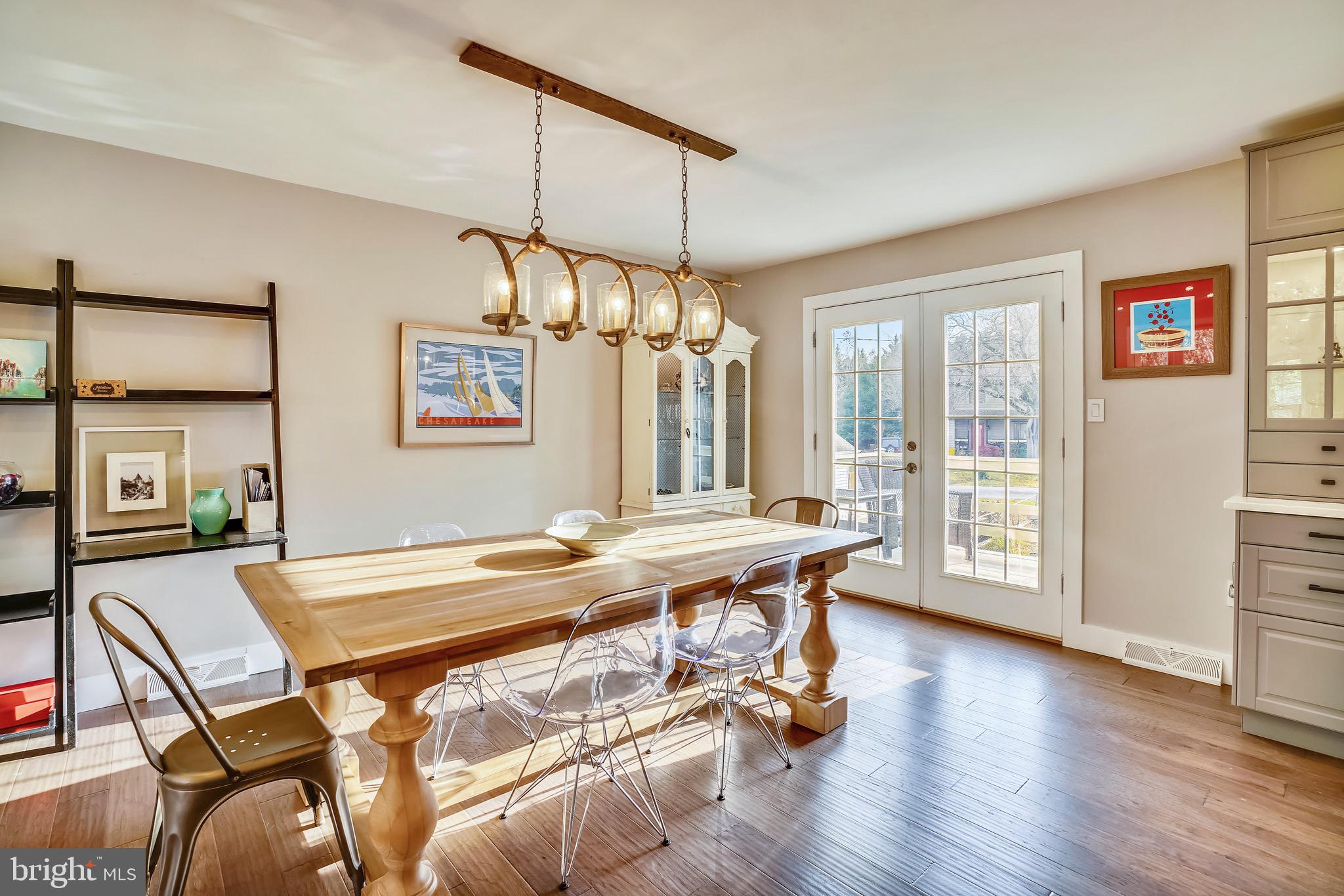 HILLSMERE SHORES - Residential