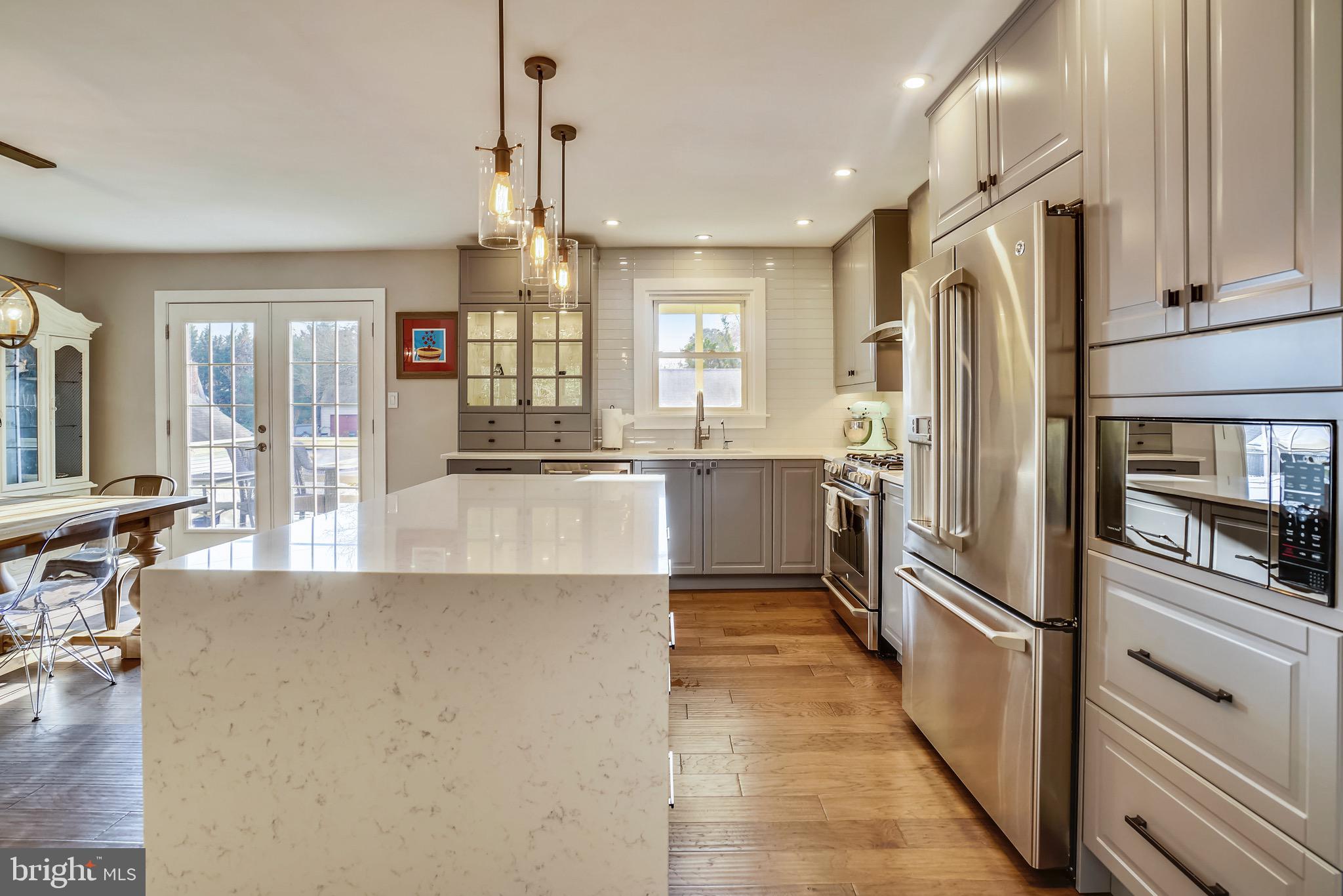 HILLSMERE SHORES - Residential