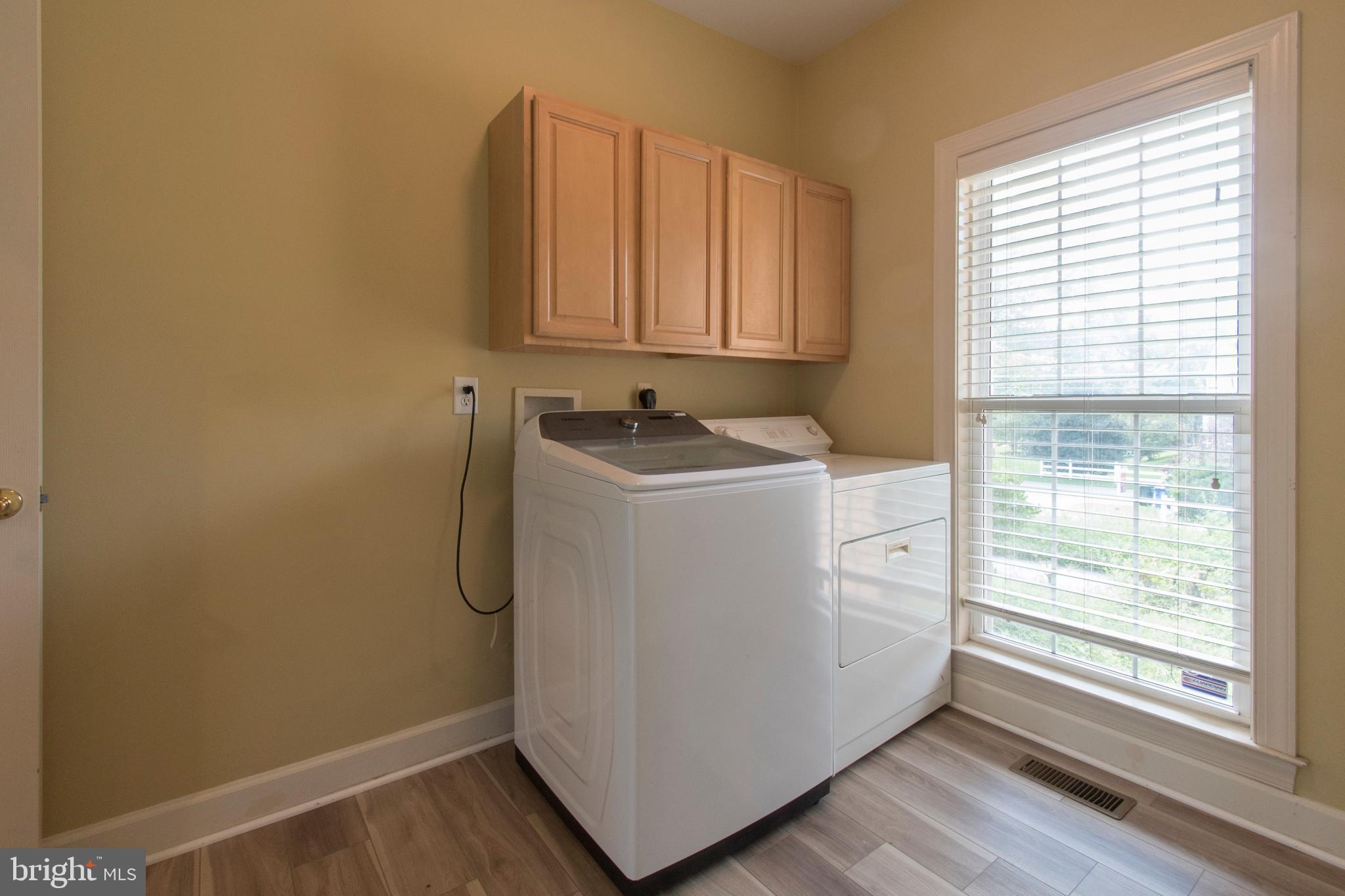 PINEY GLEN VILLAGE - Residential Lease