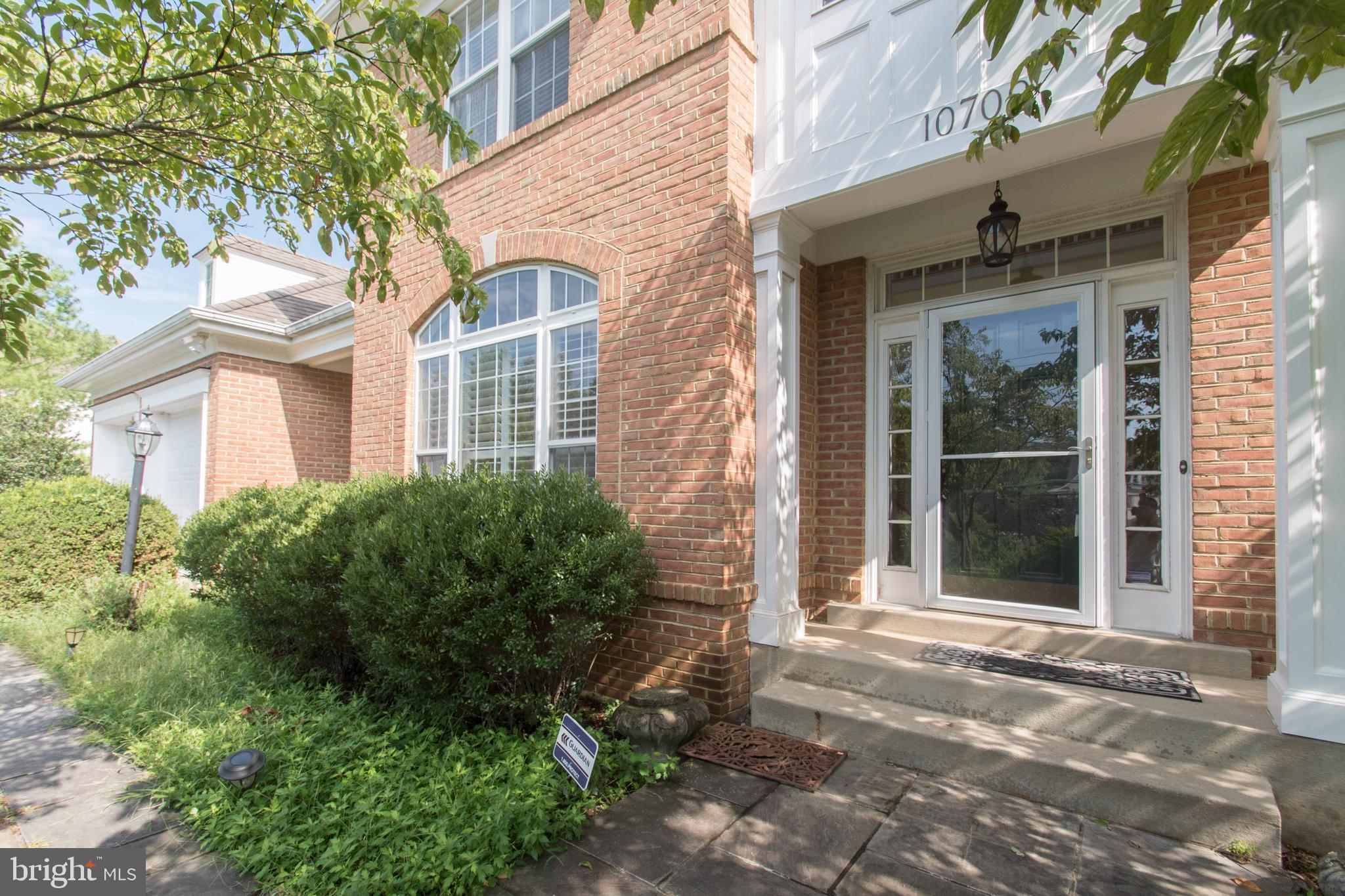 PINEY GLEN VILLAGE - Residential Lease