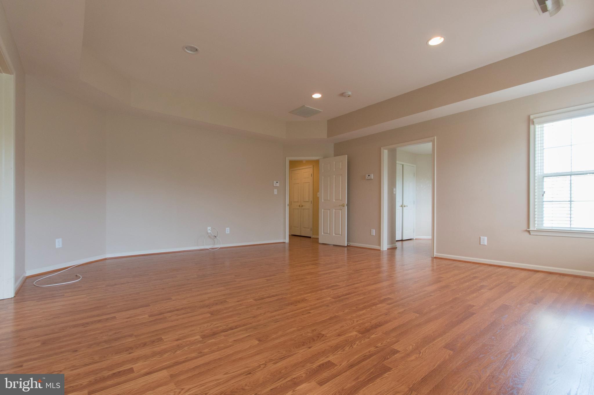 PINEY GLEN VILLAGE - Residential Lease