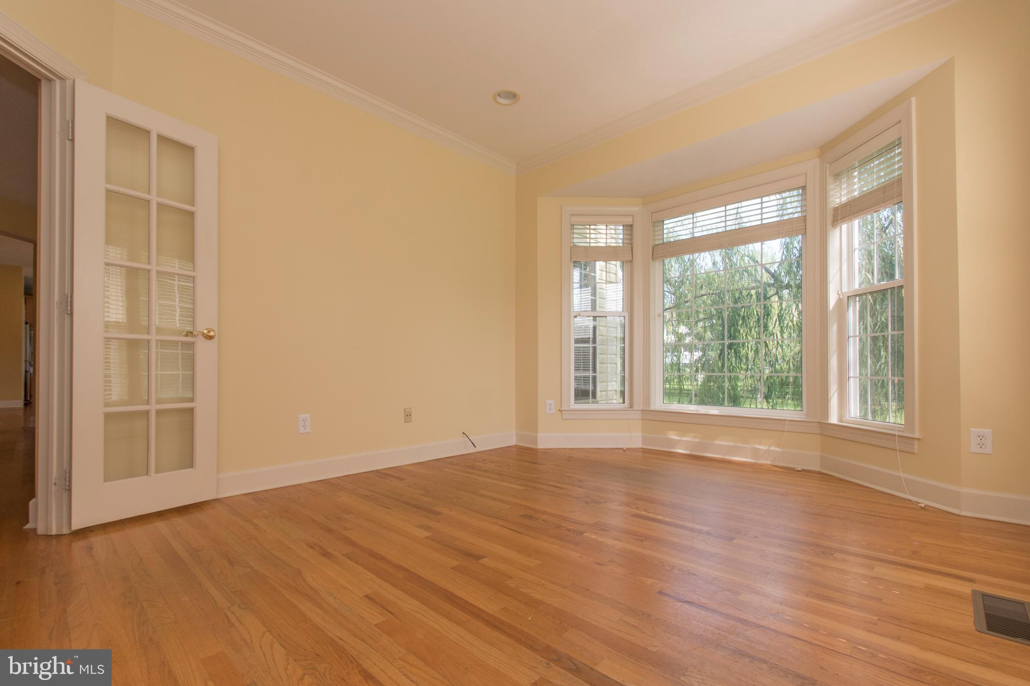 PINEY GLEN VILLAGE - Residential Lease