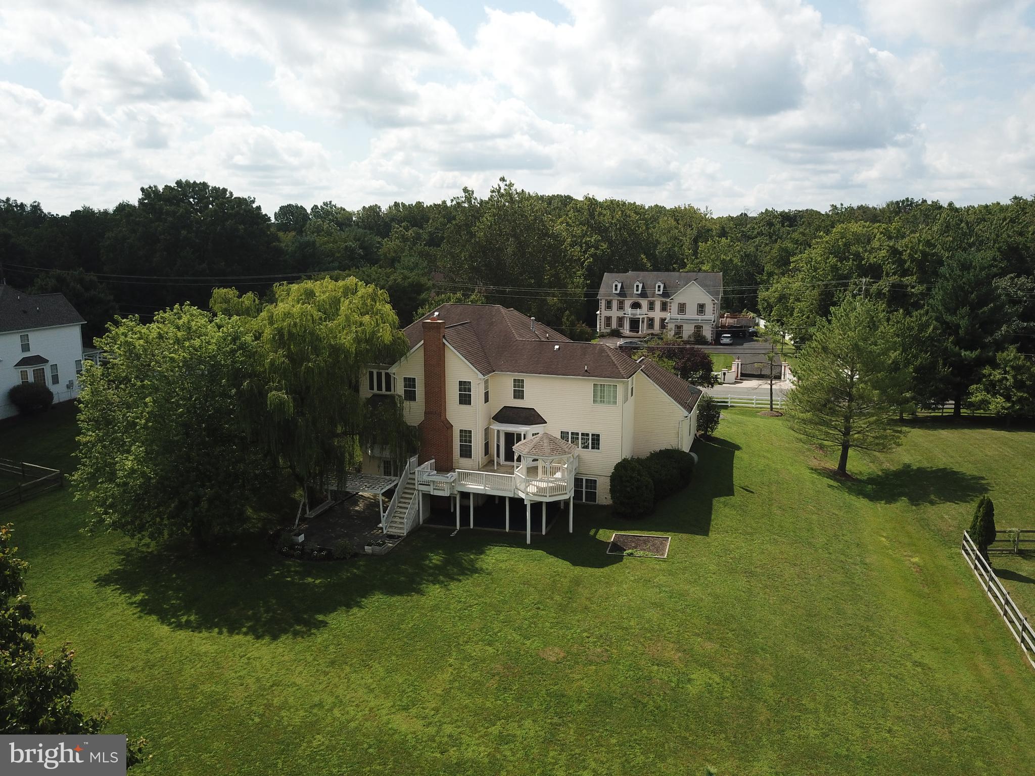 PINEY GLEN VILLAGE - Residential Lease