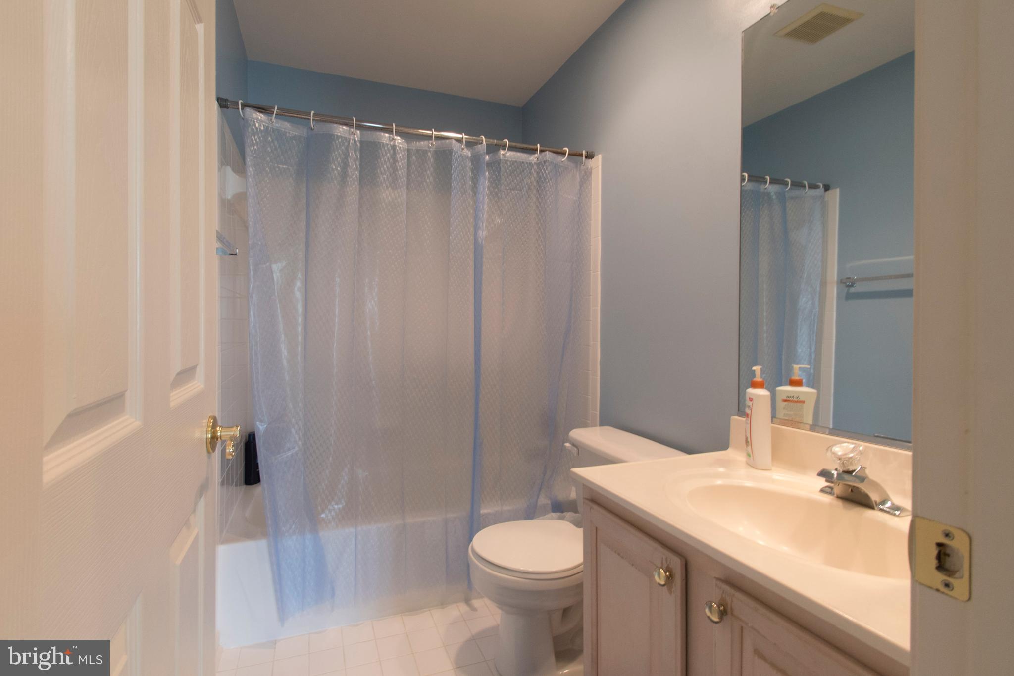 PINEY GLEN VILLAGE - Residential Lease