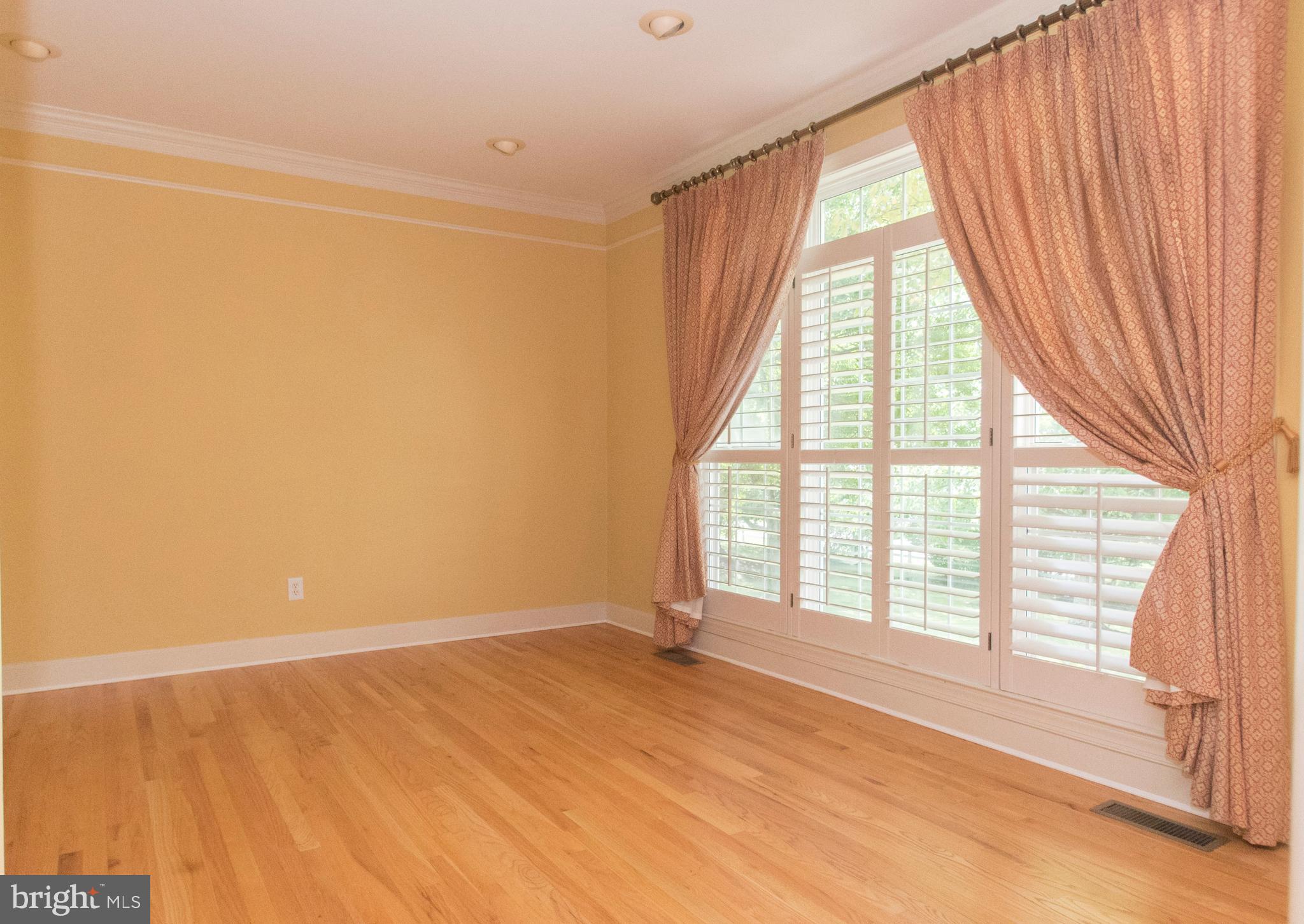 PINEY GLEN VILLAGE - Residential Lease