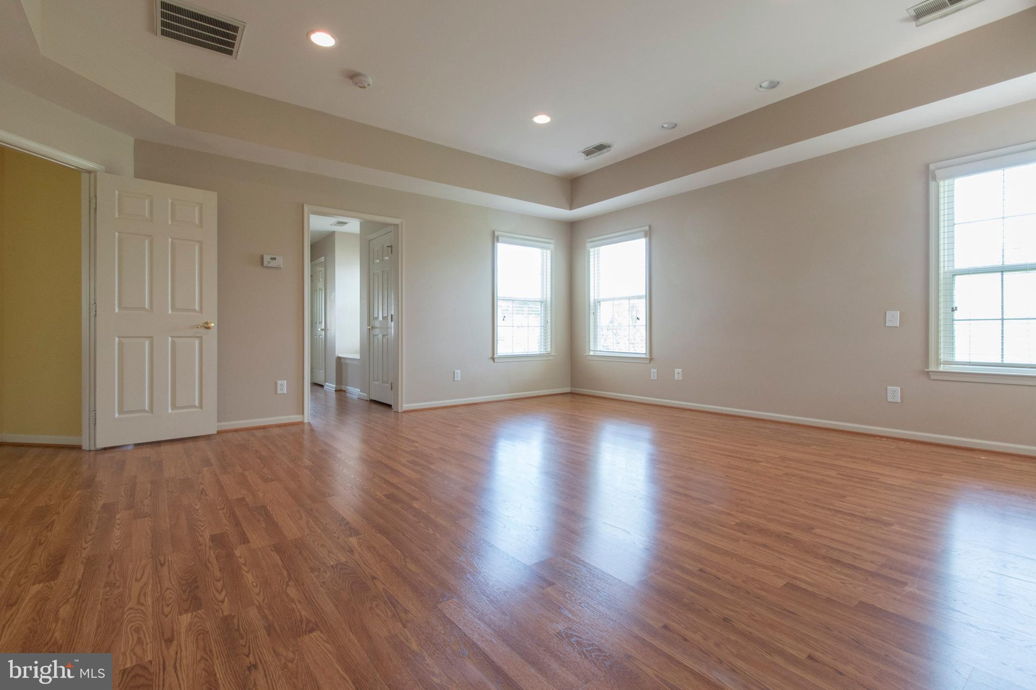 PINEY GLEN VILLAGE - Residential Lease