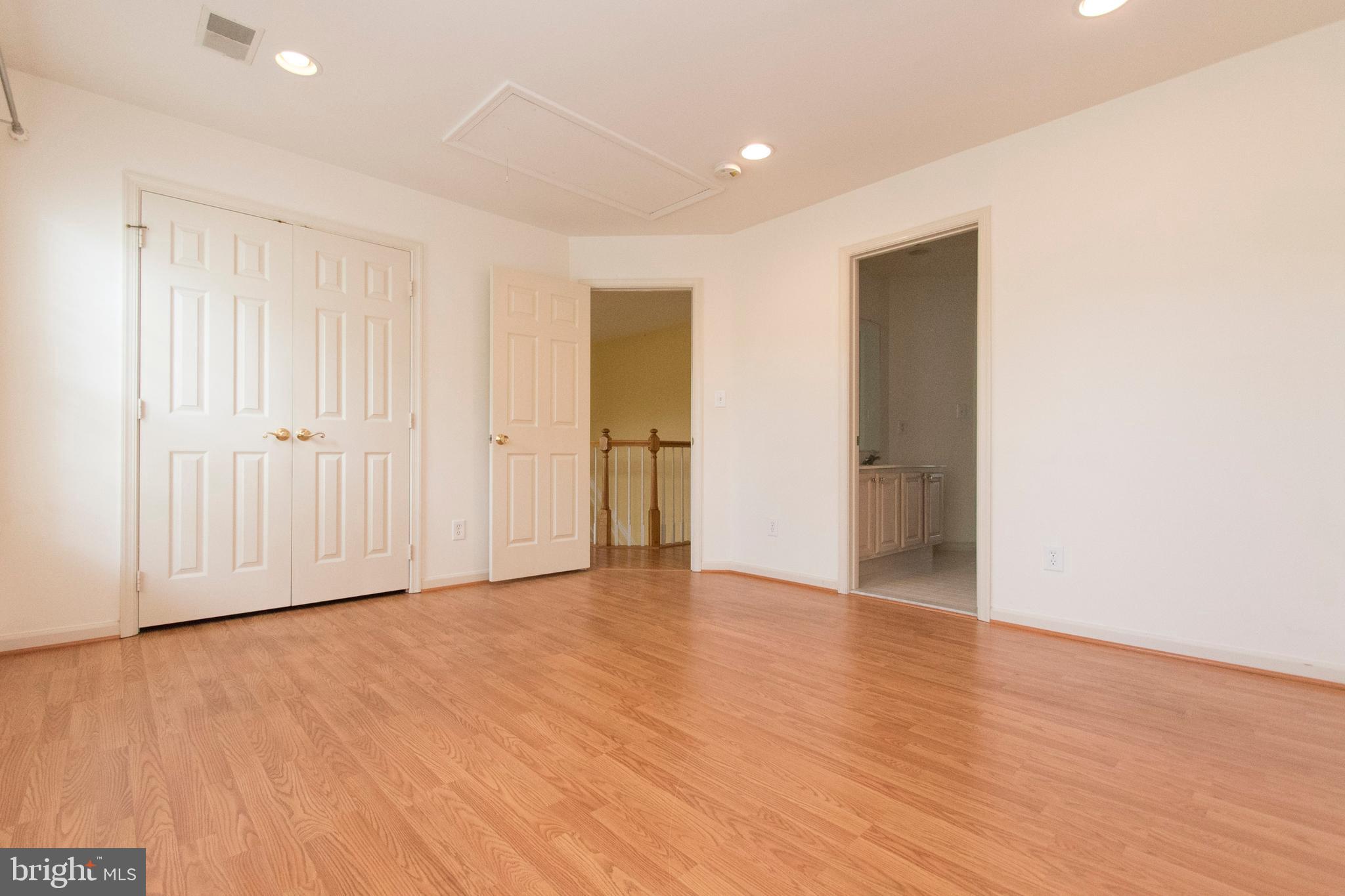 PINEY GLEN VILLAGE - Residential Lease