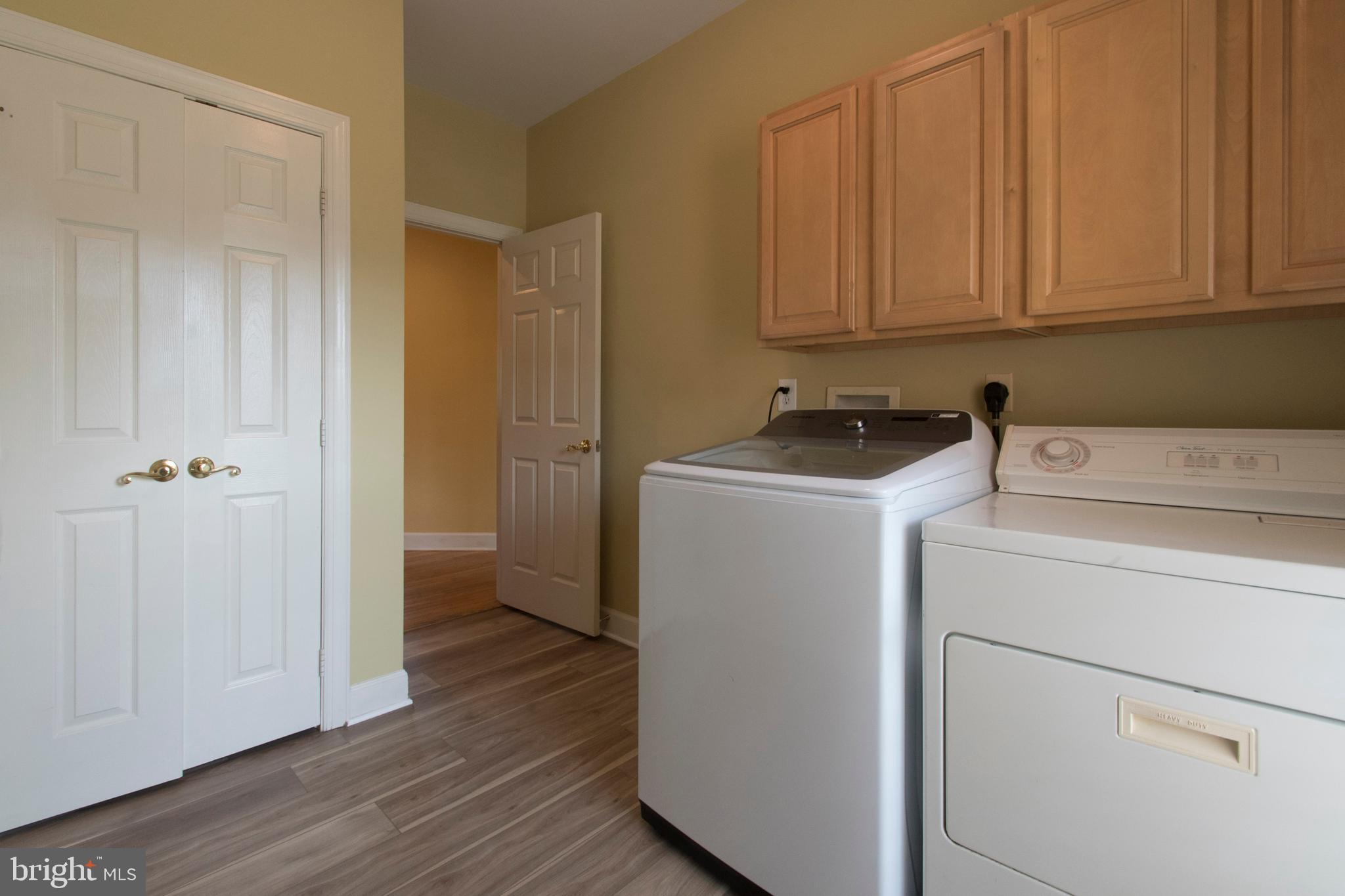 PINEY GLEN VILLAGE - Residential Lease