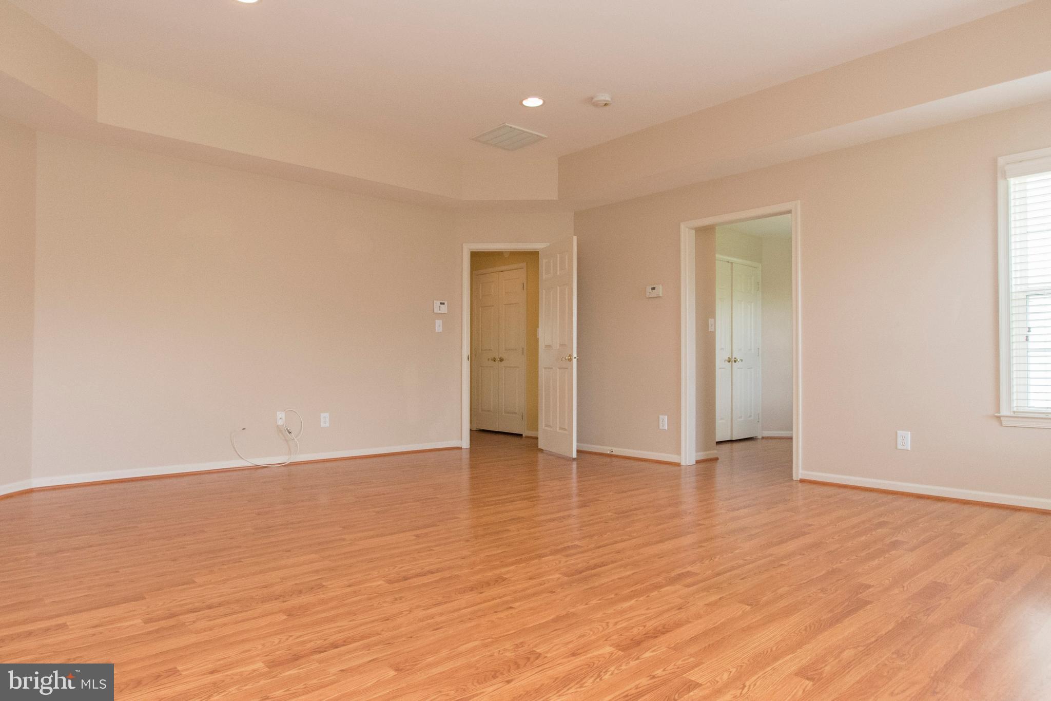 PINEY GLEN VILLAGE - Residential Lease