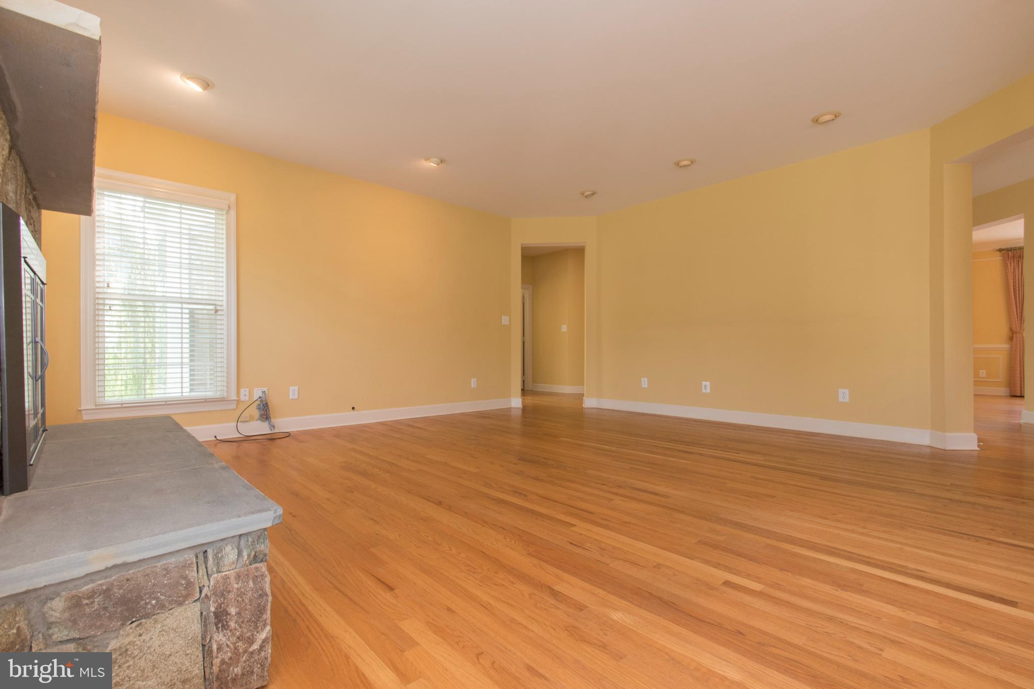 PINEY GLEN VILLAGE - Residential Lease