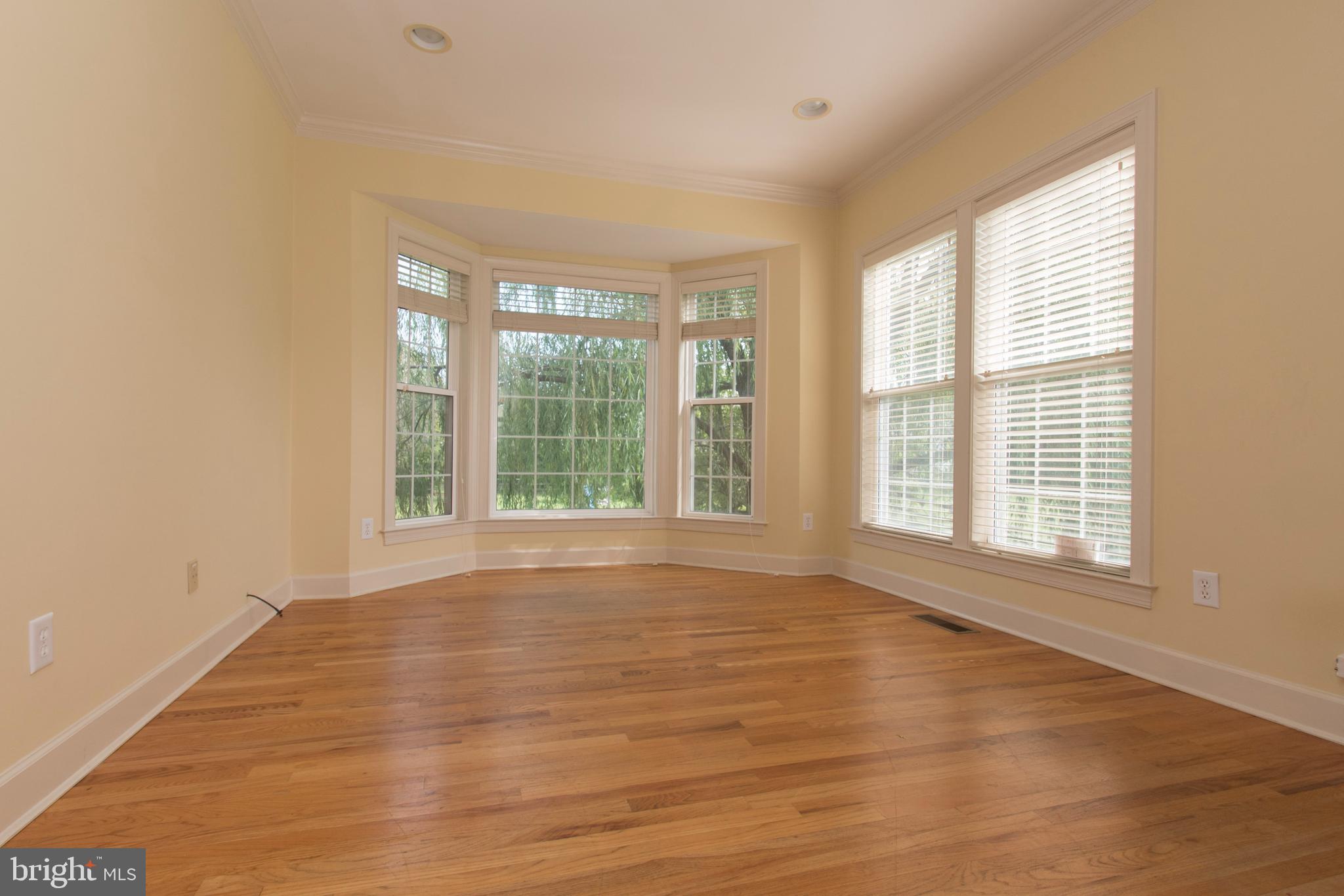 PINEY GLEN VILLAGE - Residential Lease