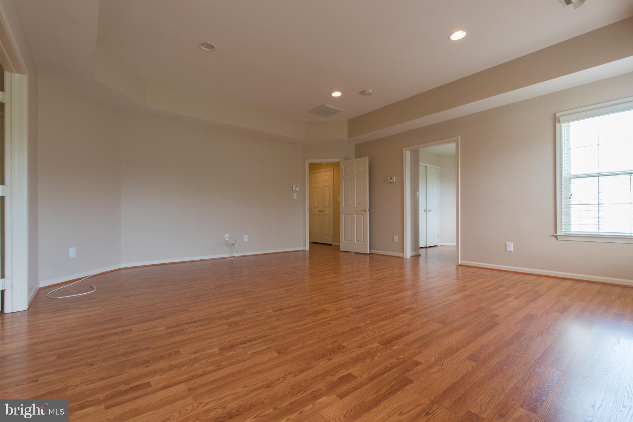 PINEY GLEN VILLAGE - Residential Lease