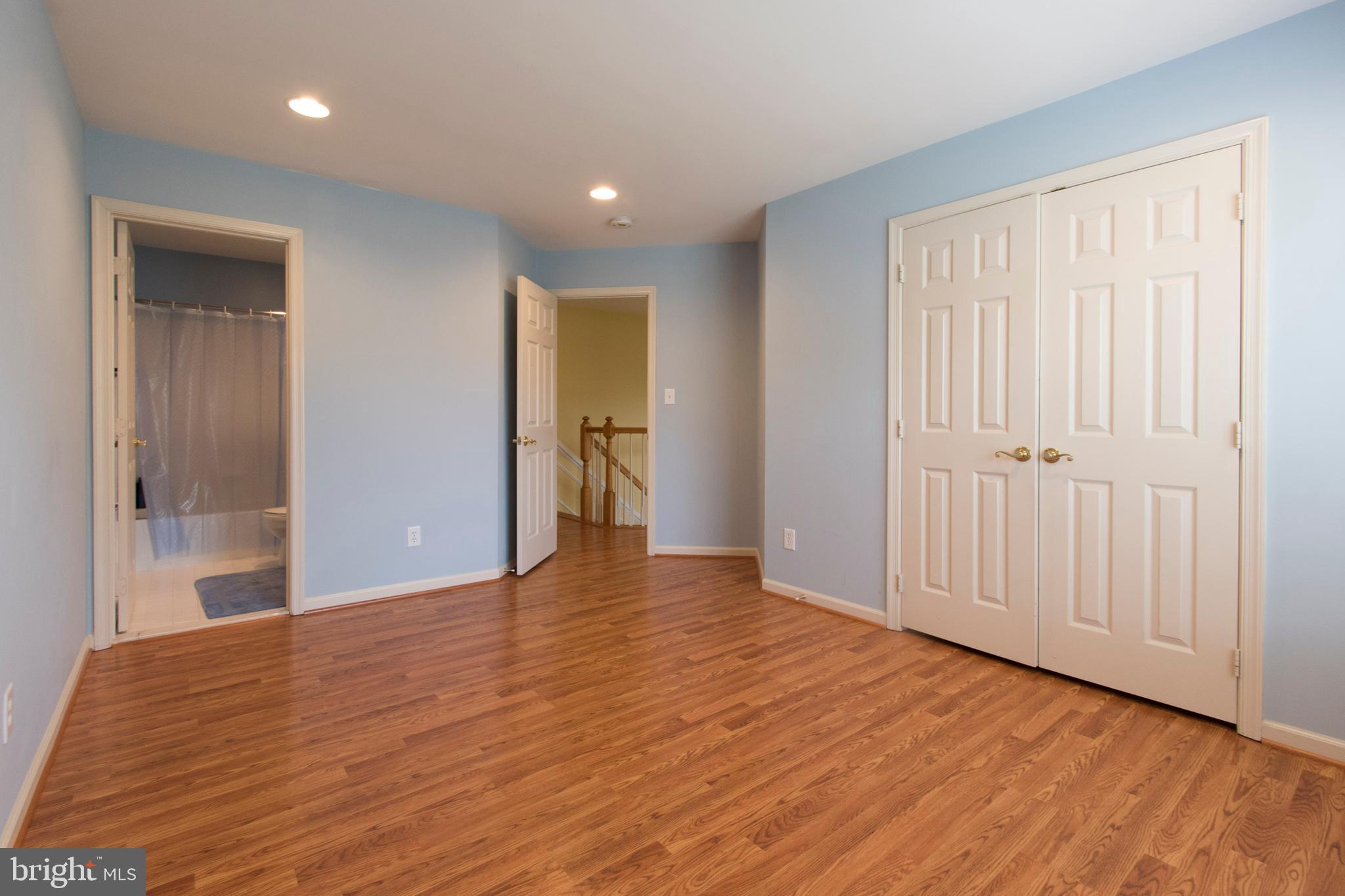 PINEY GLEN VILLAGE - Residential Lease