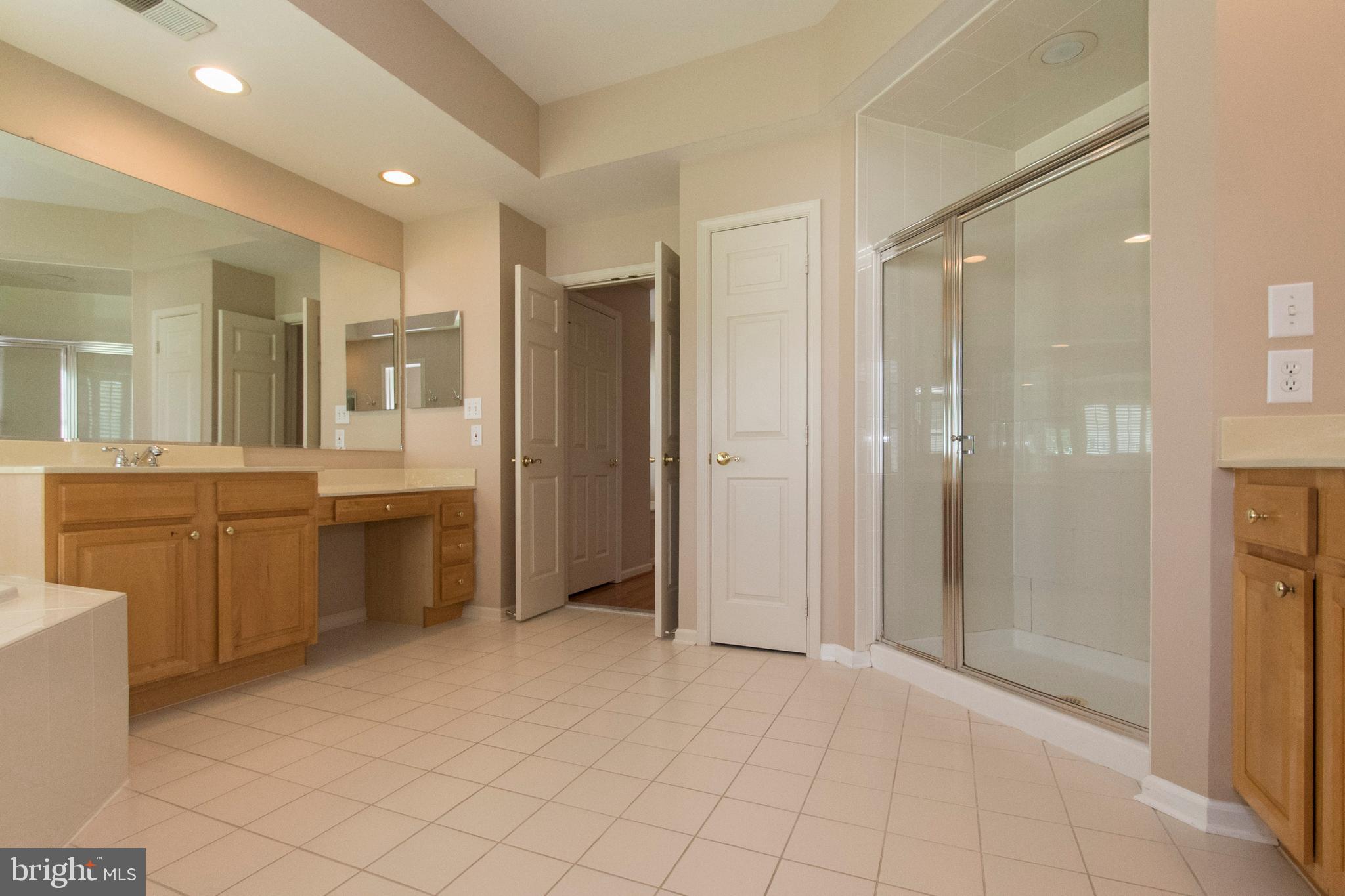 PINEY GLEN VILLAGE - Residential Lease