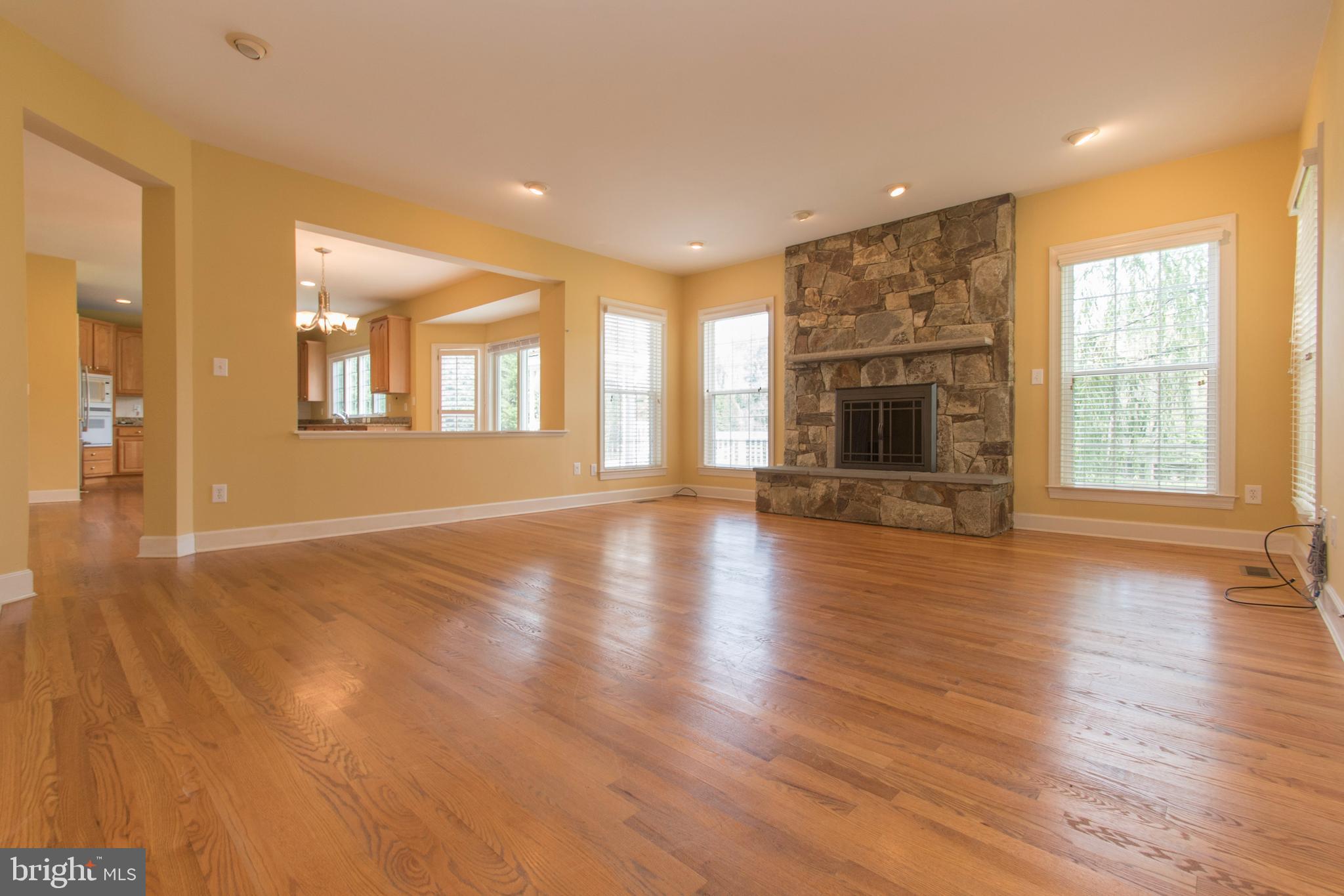 PINEY GLEN VILLAGE - Residential Lease