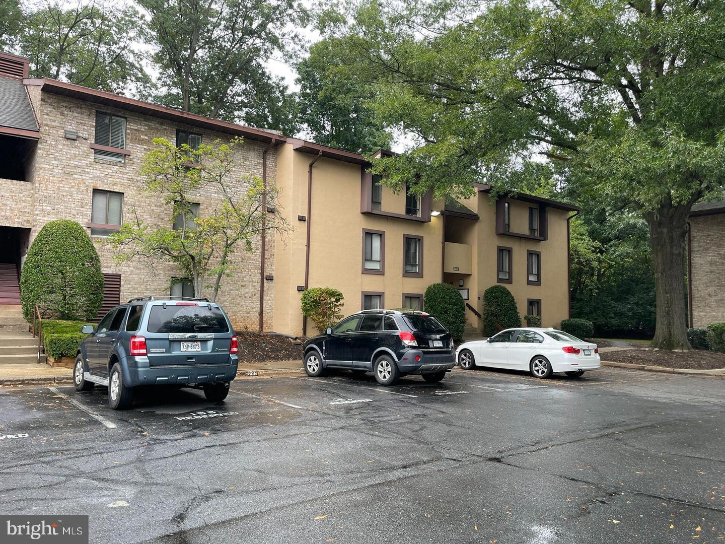 2237 CASTLE ROCK SQUARE 1B
